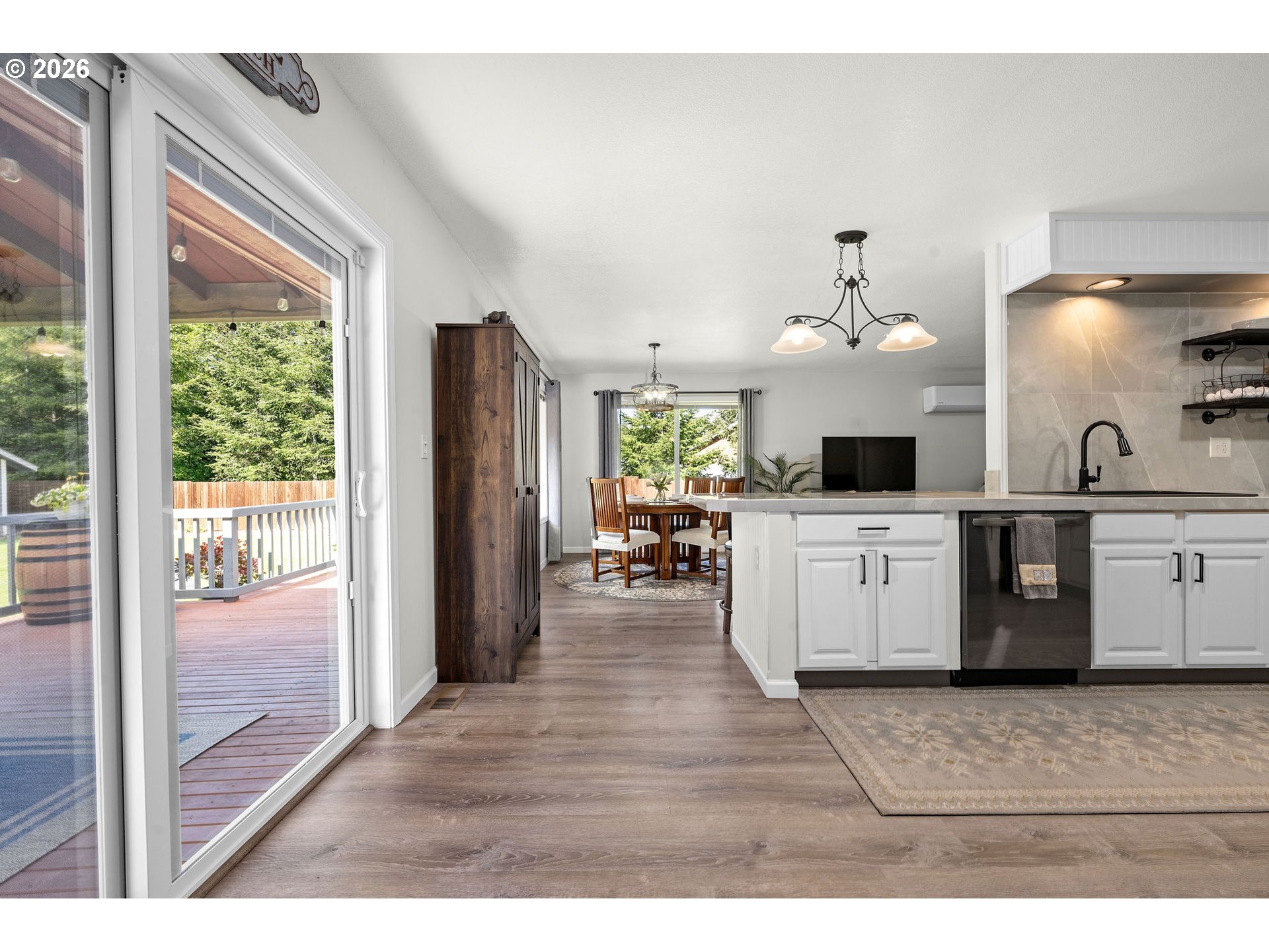 42224 TIFFANY LN