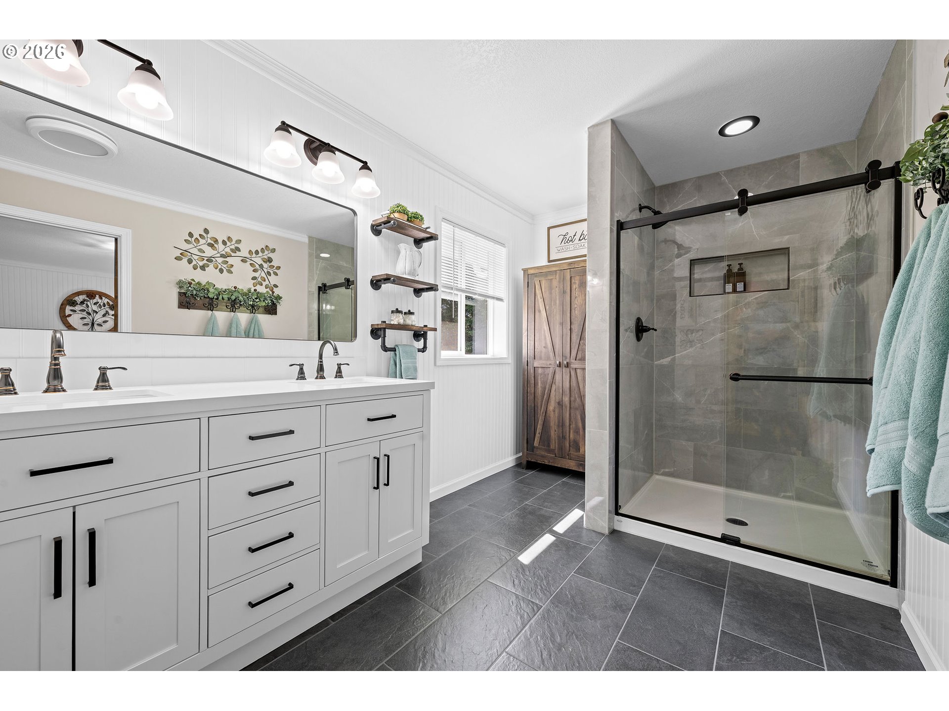 42224 TIFFANY LN