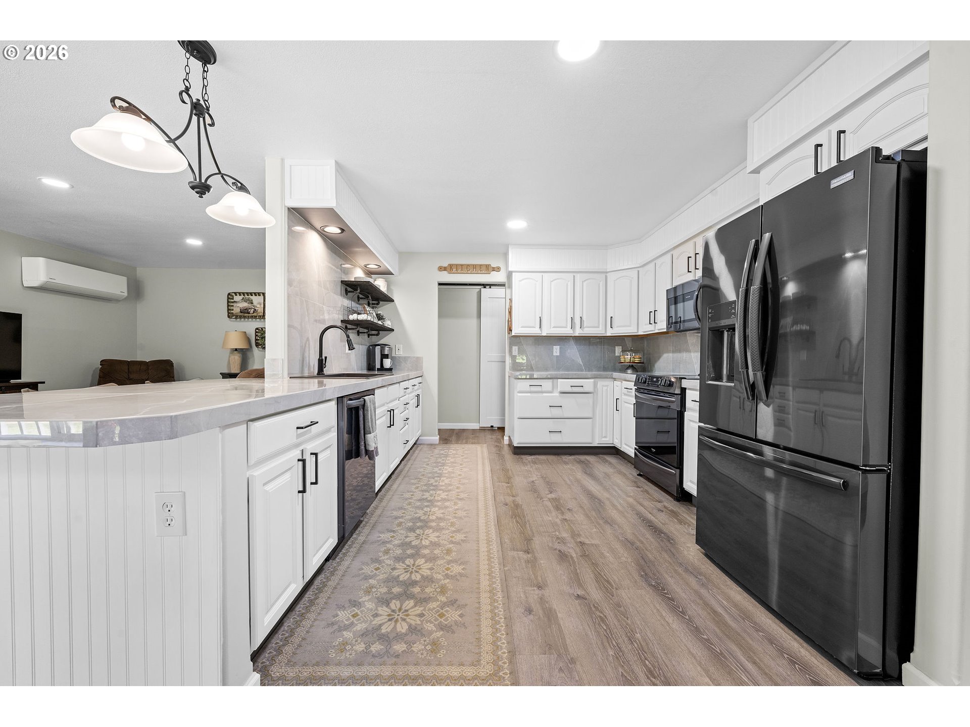 42224 TIFFANY LN
