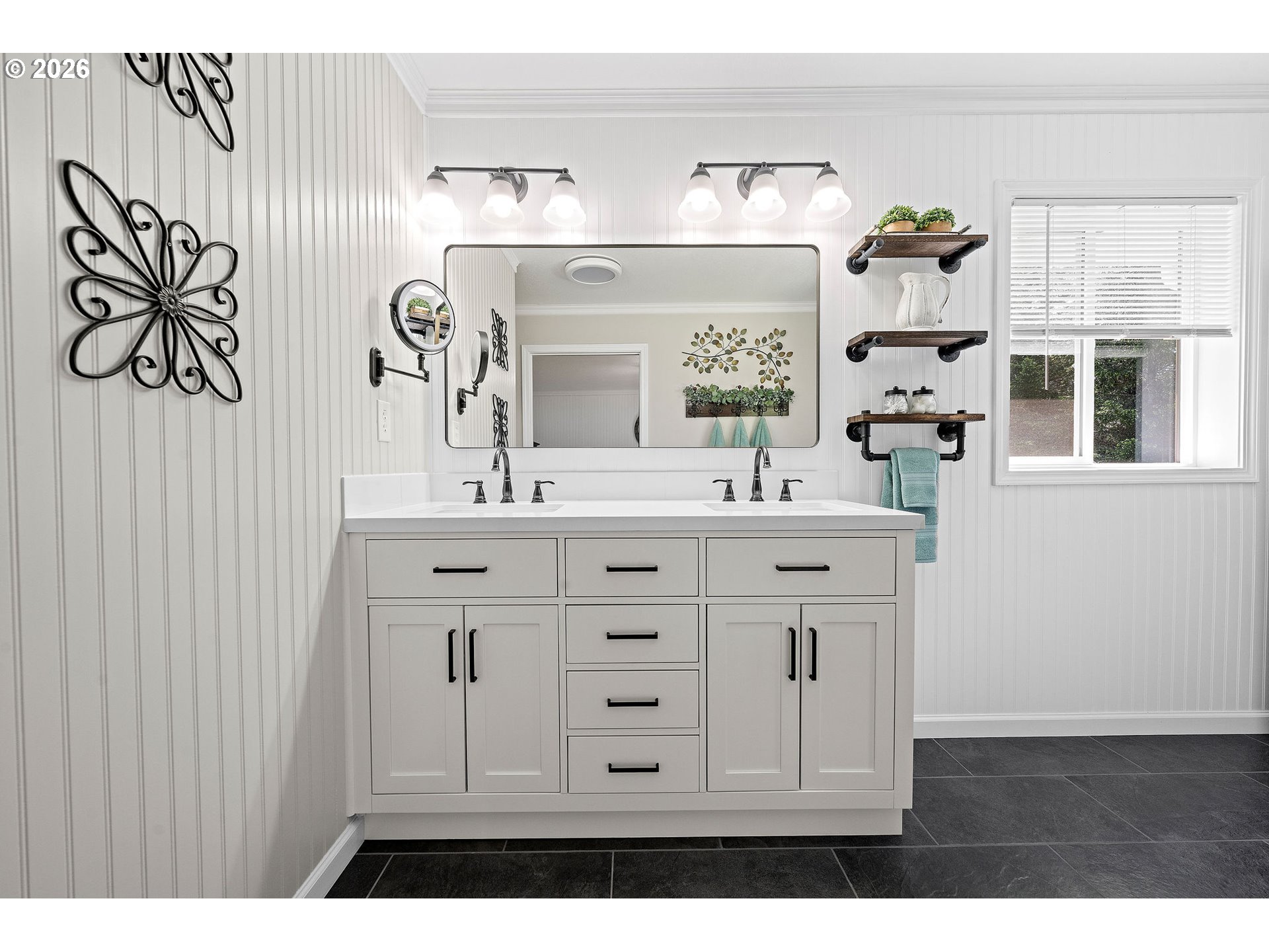 42224 TIFFANY LN