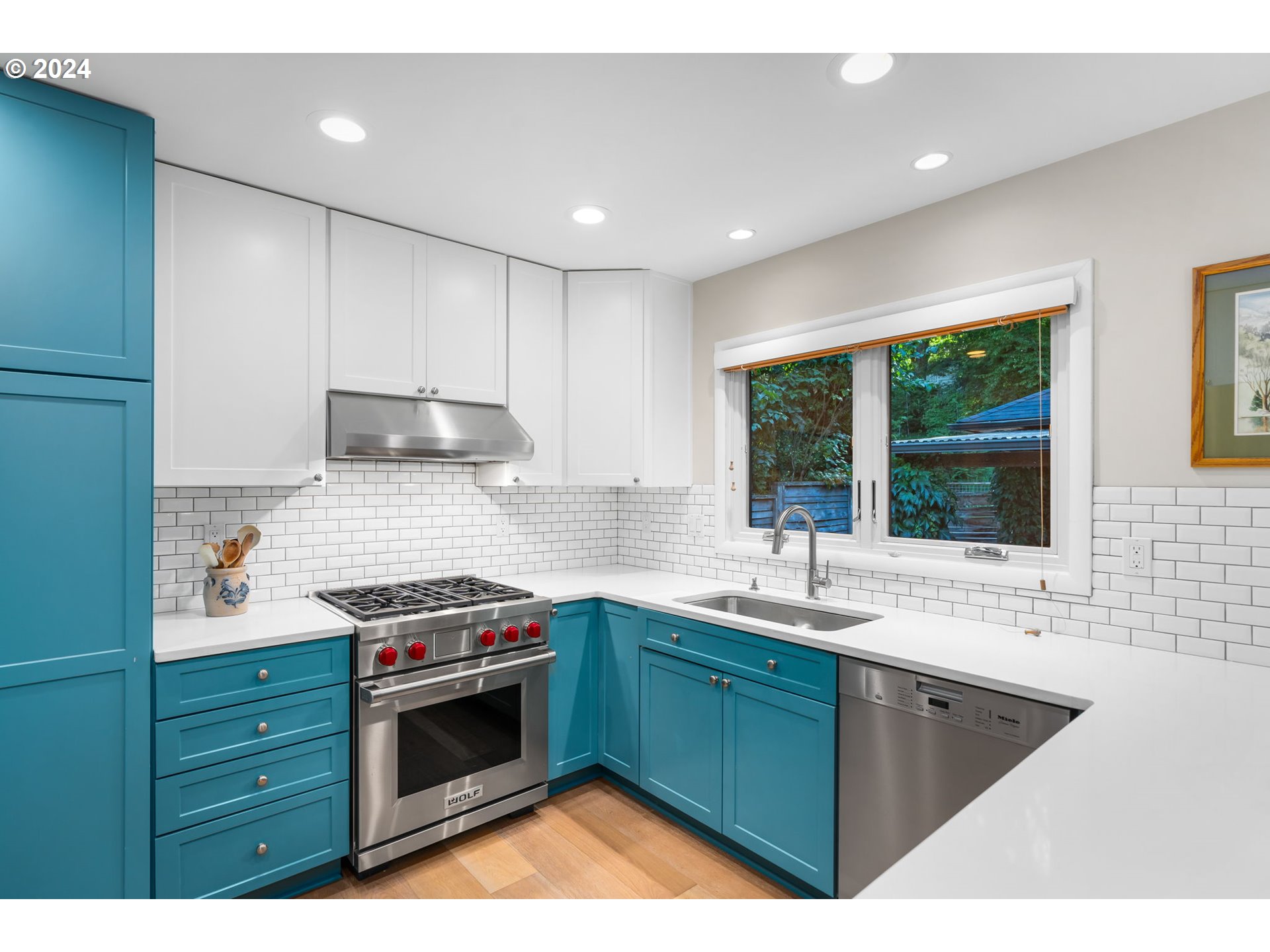 260 S PALATINE HILL RD