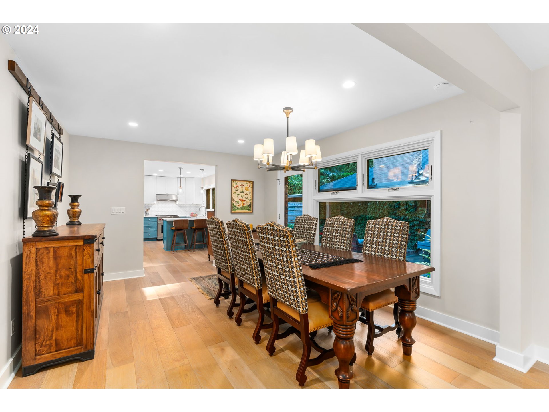 260 S PALATINE HILL RD