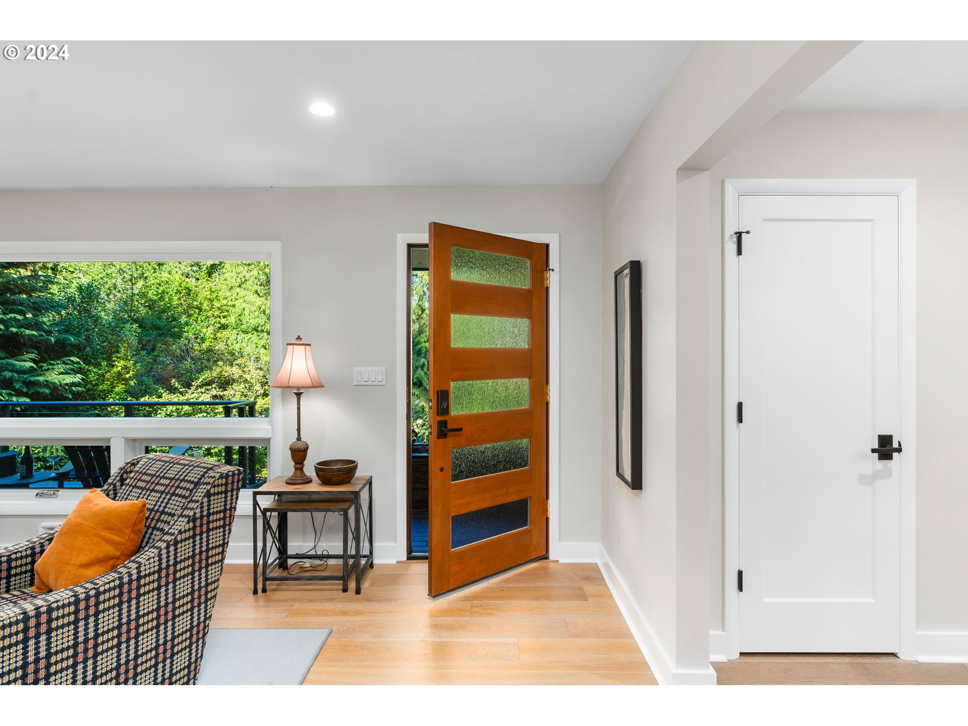 260 S PALATINE HILL RD