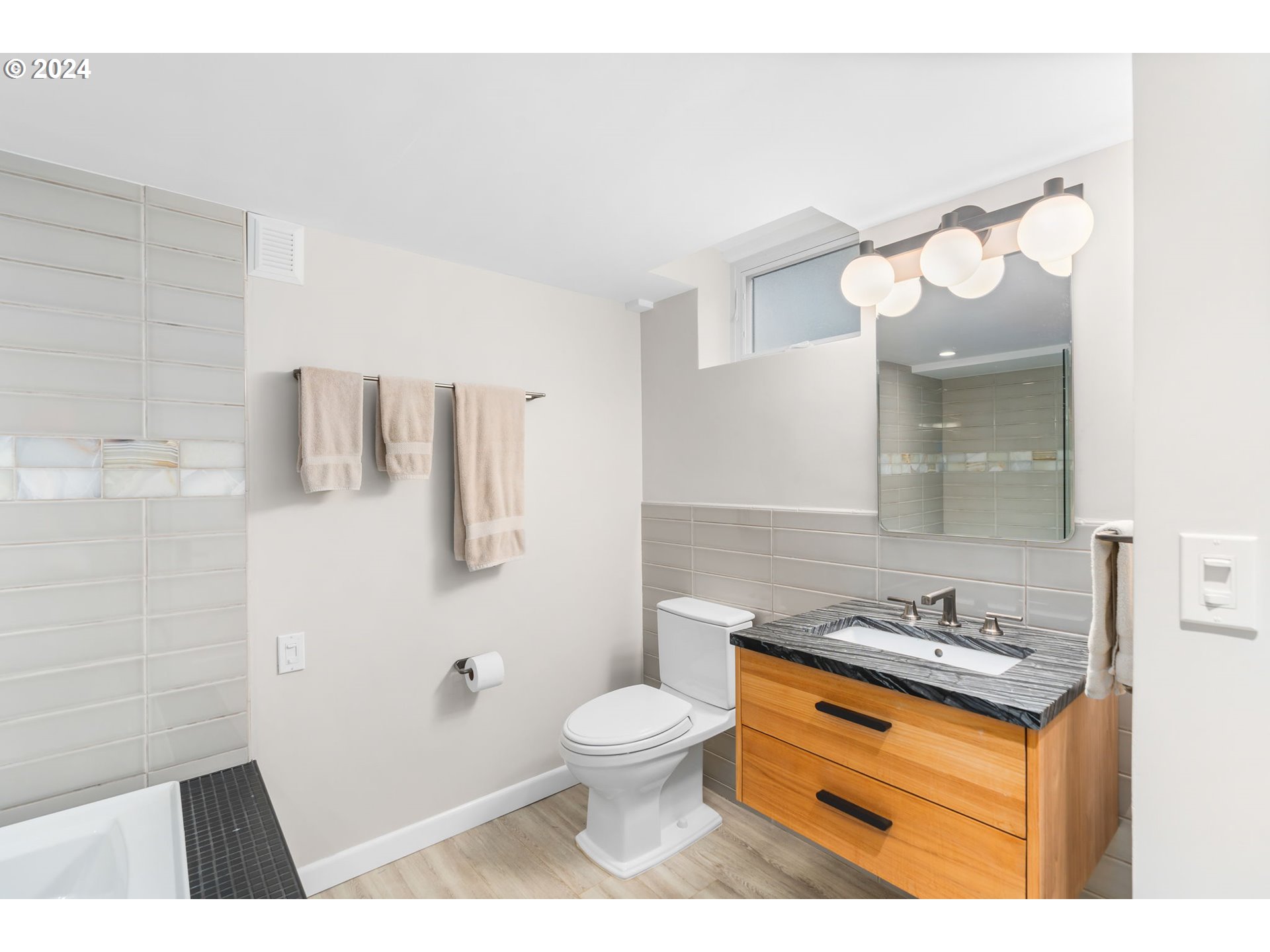 260 S PALATINE HILL RD