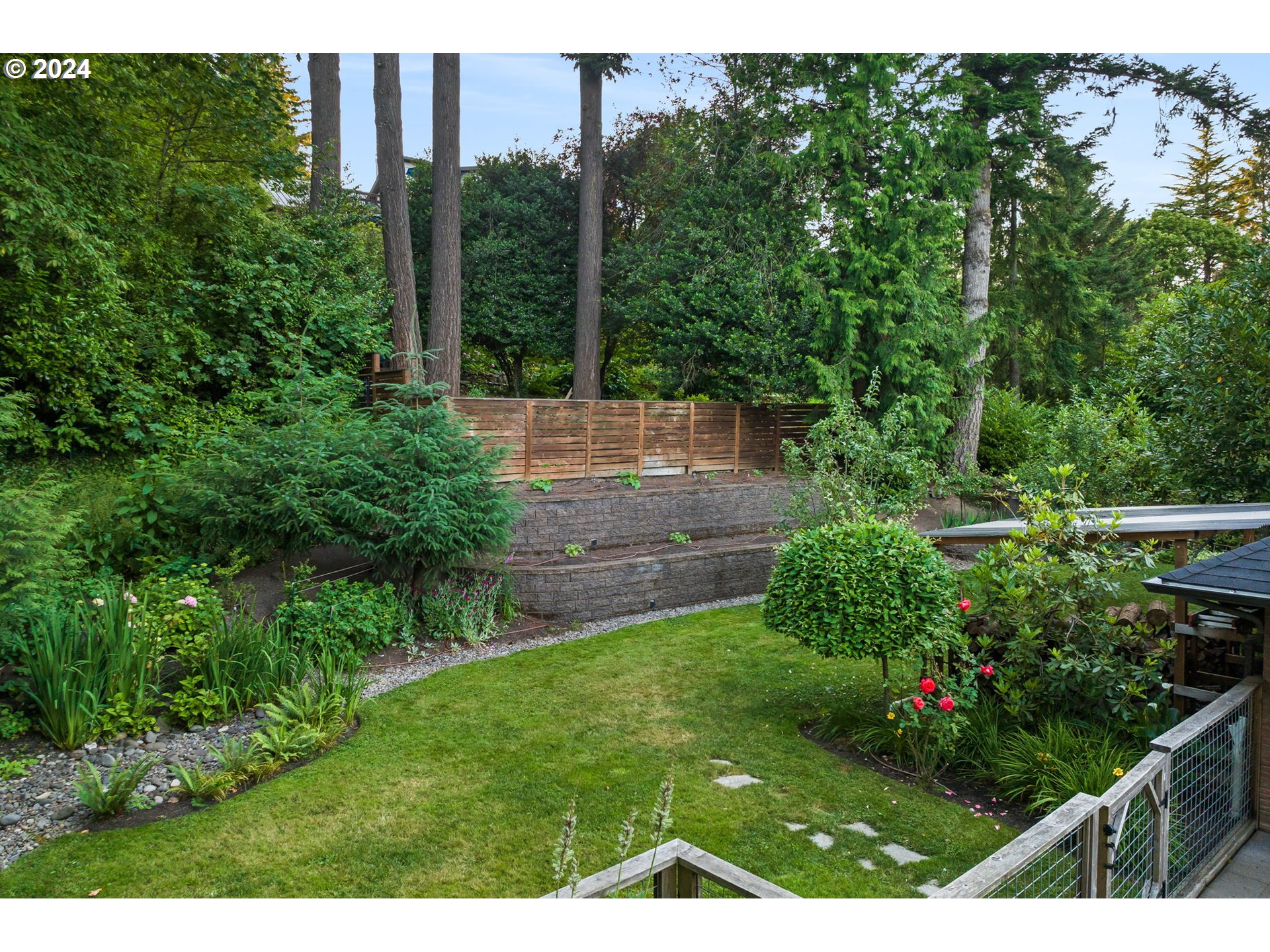 260 S PALATINE HILL RD