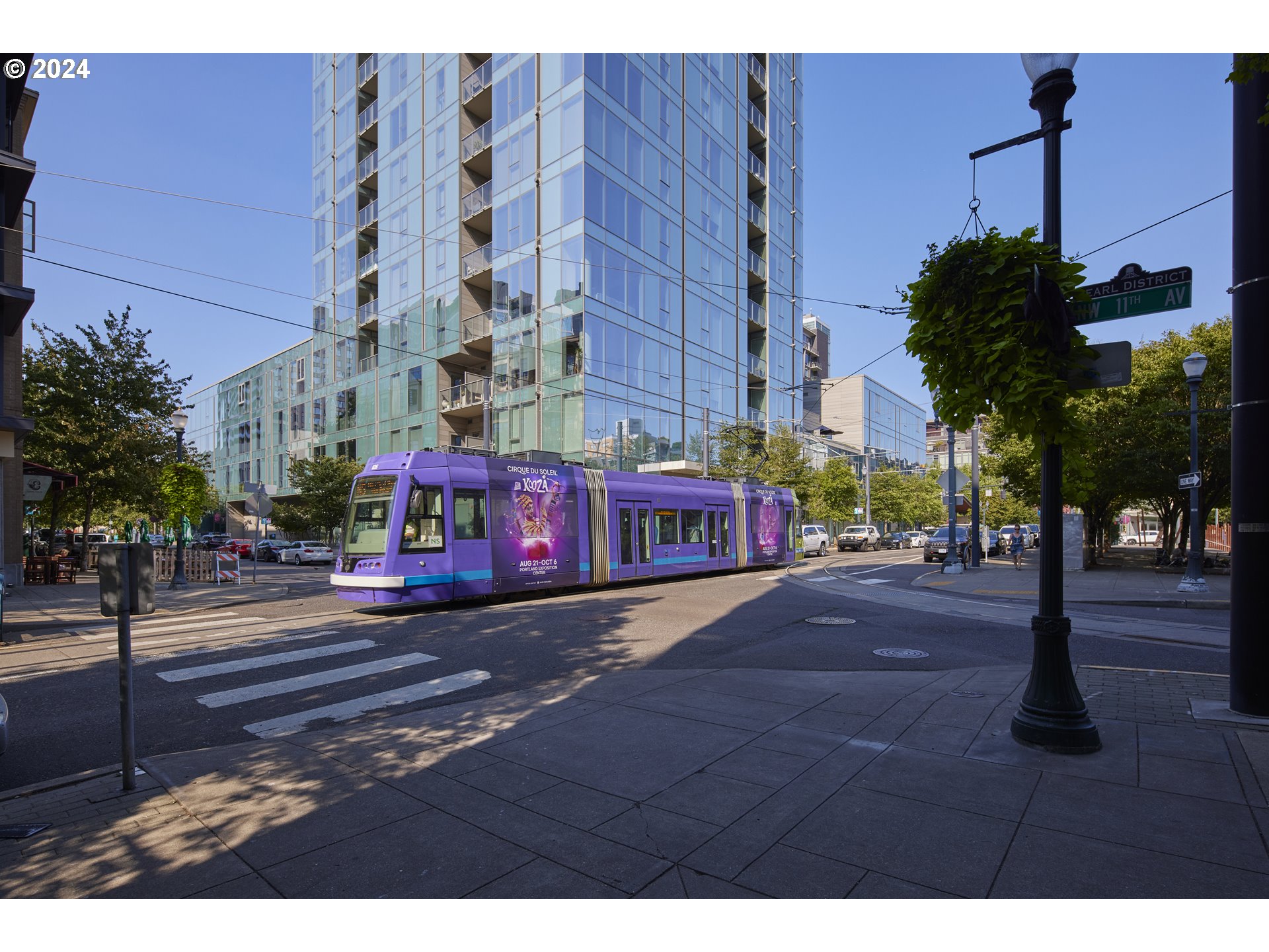 1075 NW NORTHRUP ST 1912