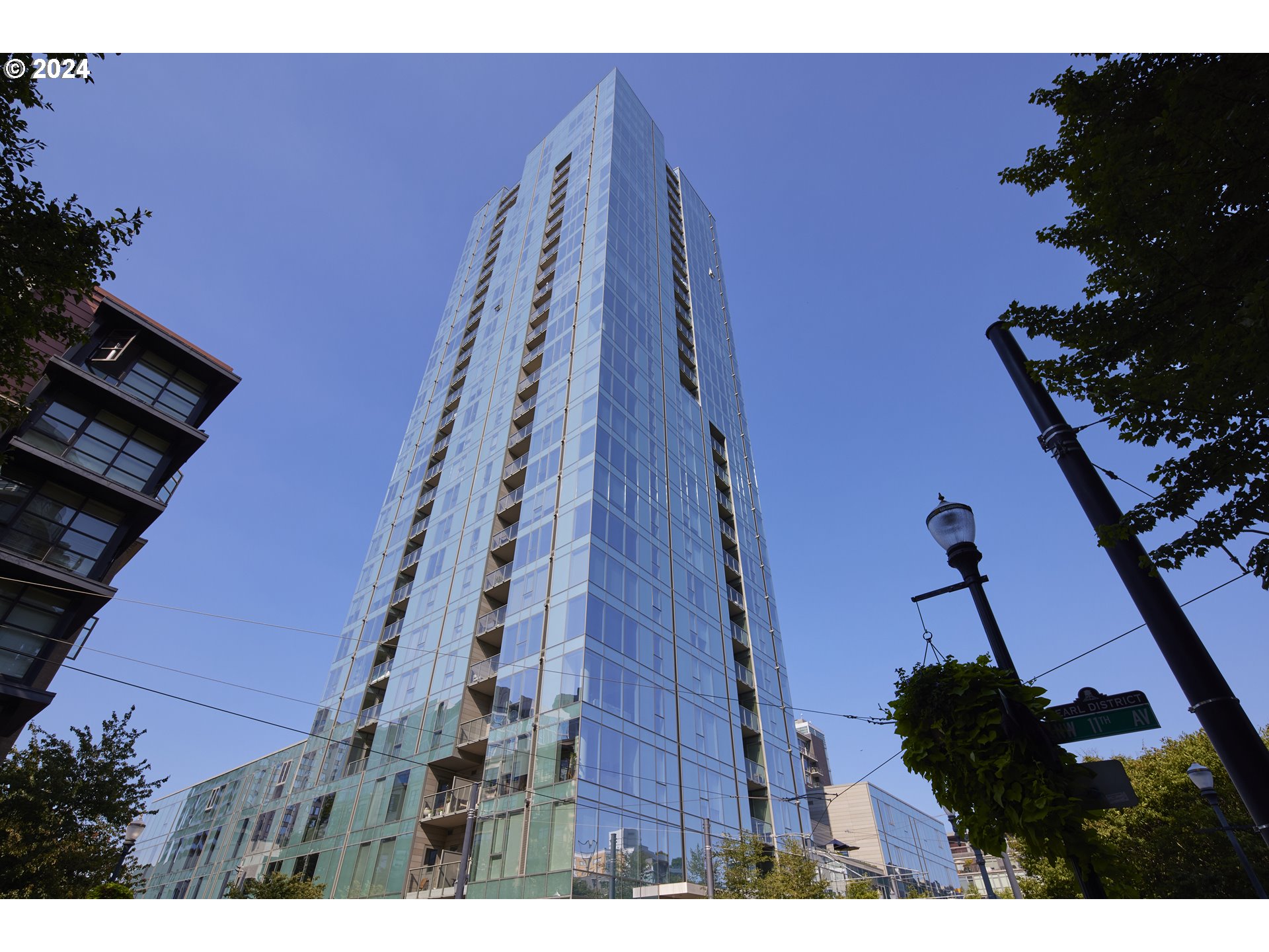 1075 NW NORTHRUP ST 1912