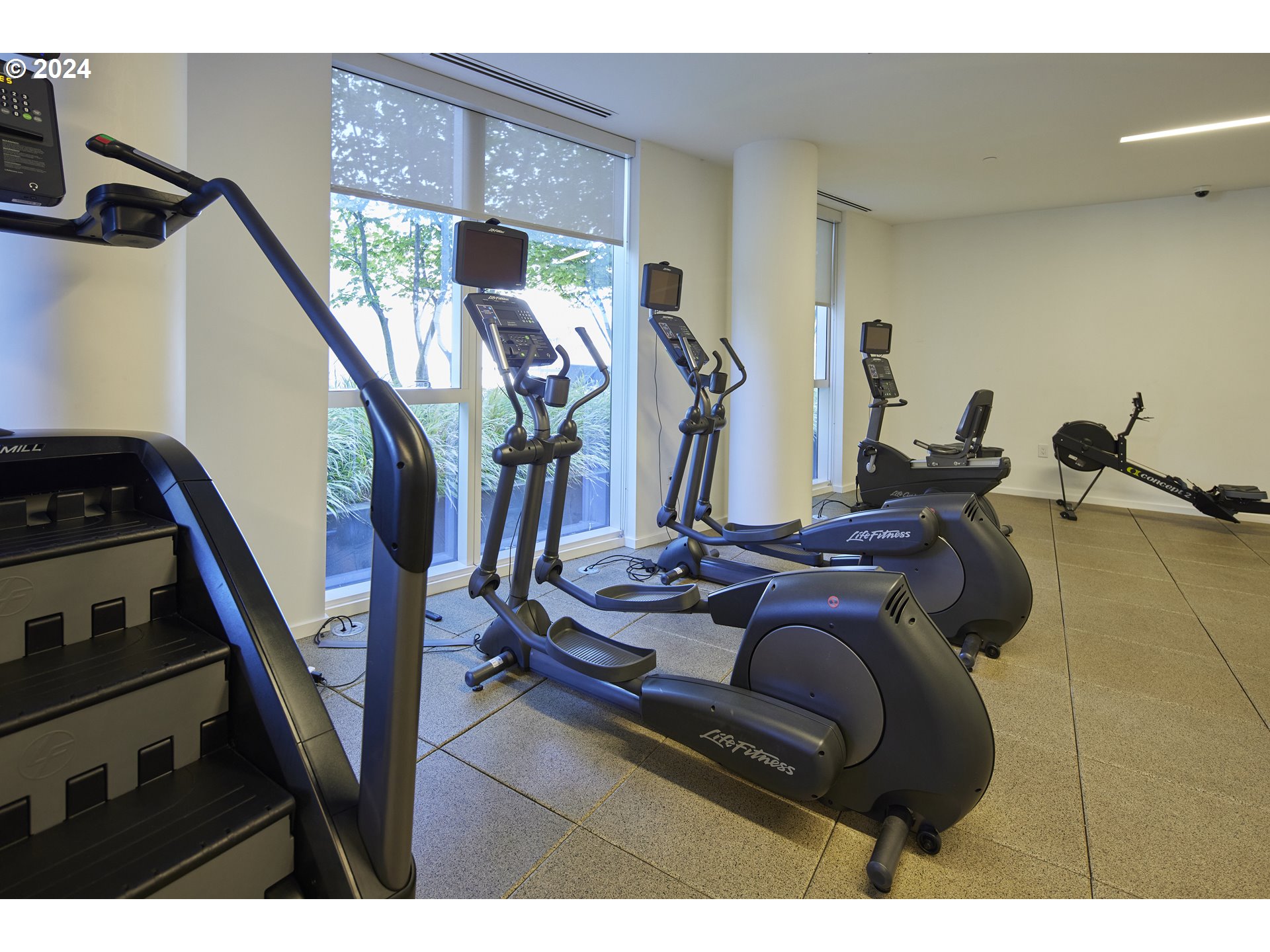 1075 NW NORTHRUP ST 1912