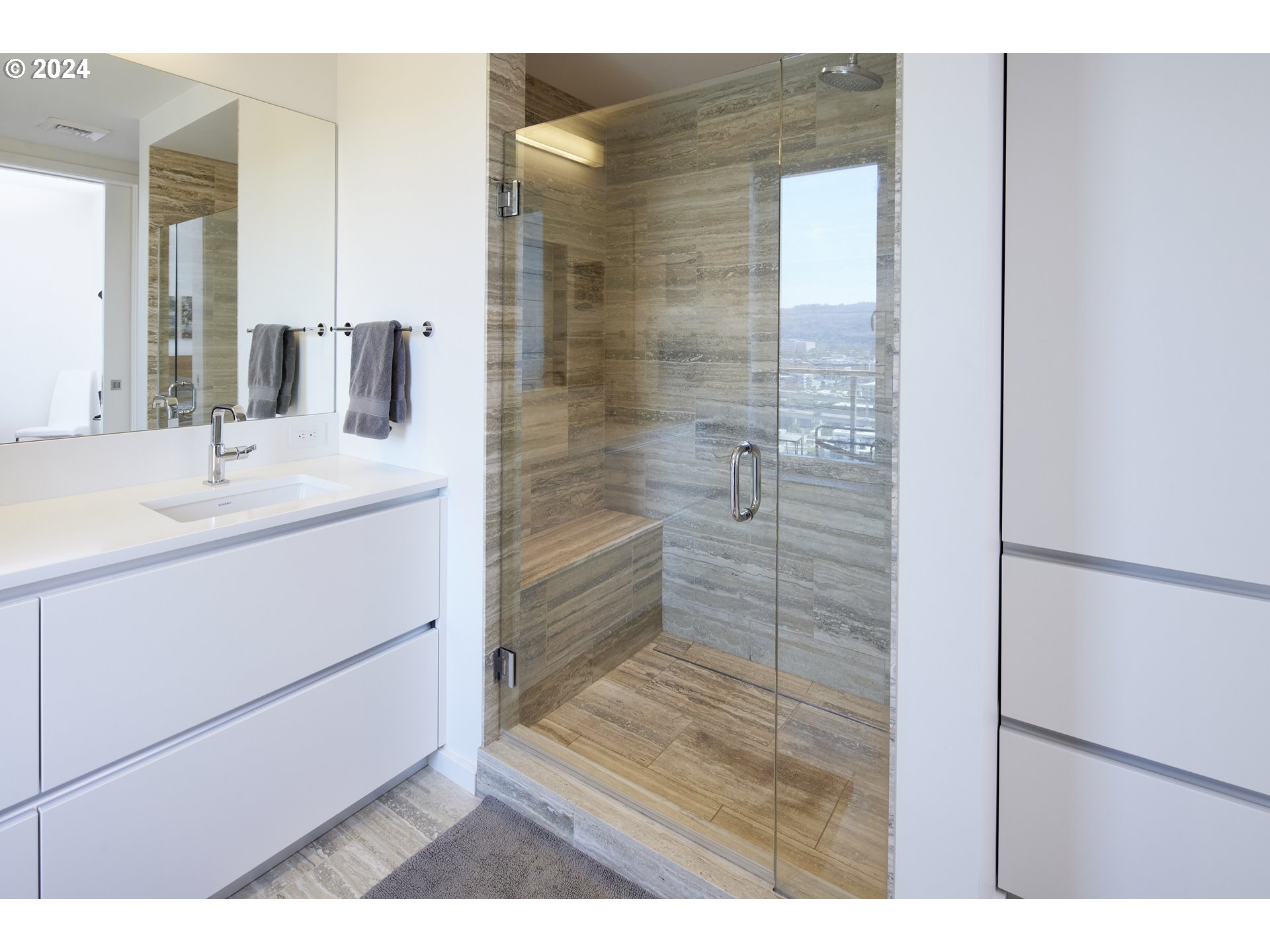 1075 NW NORTHRUP ST 1912