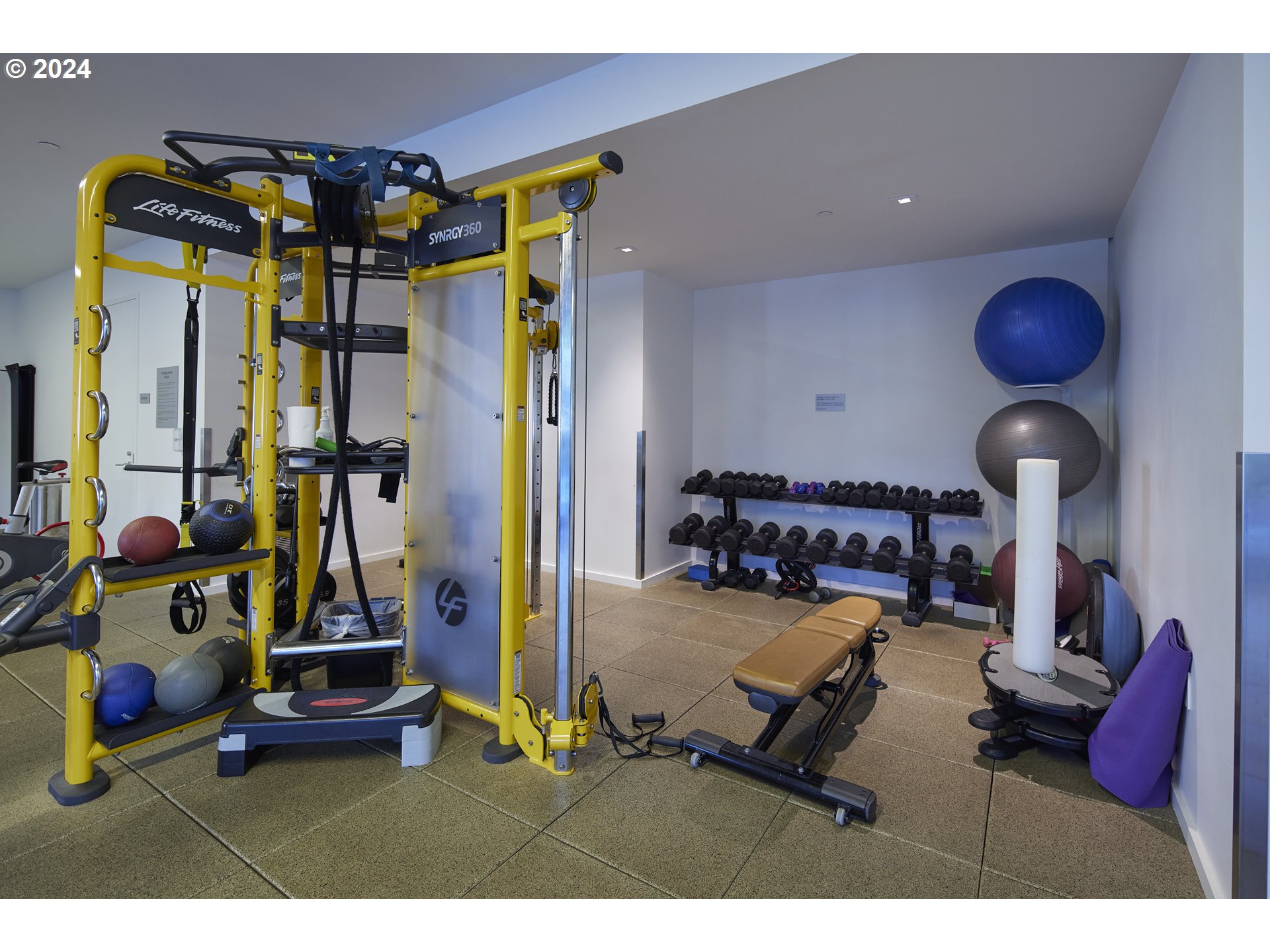 1075 NW NORTHRUP ST 1912