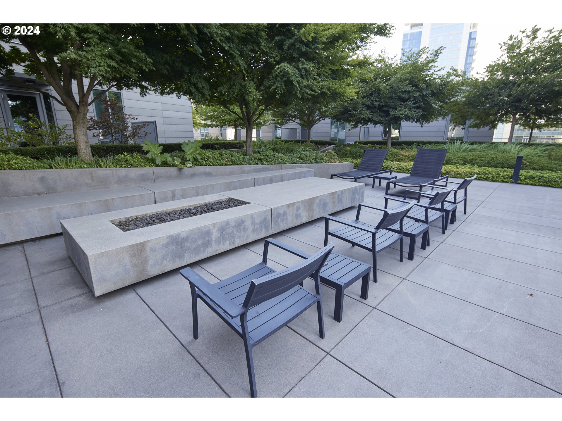 1075 NW NORTHRUP ST 1912