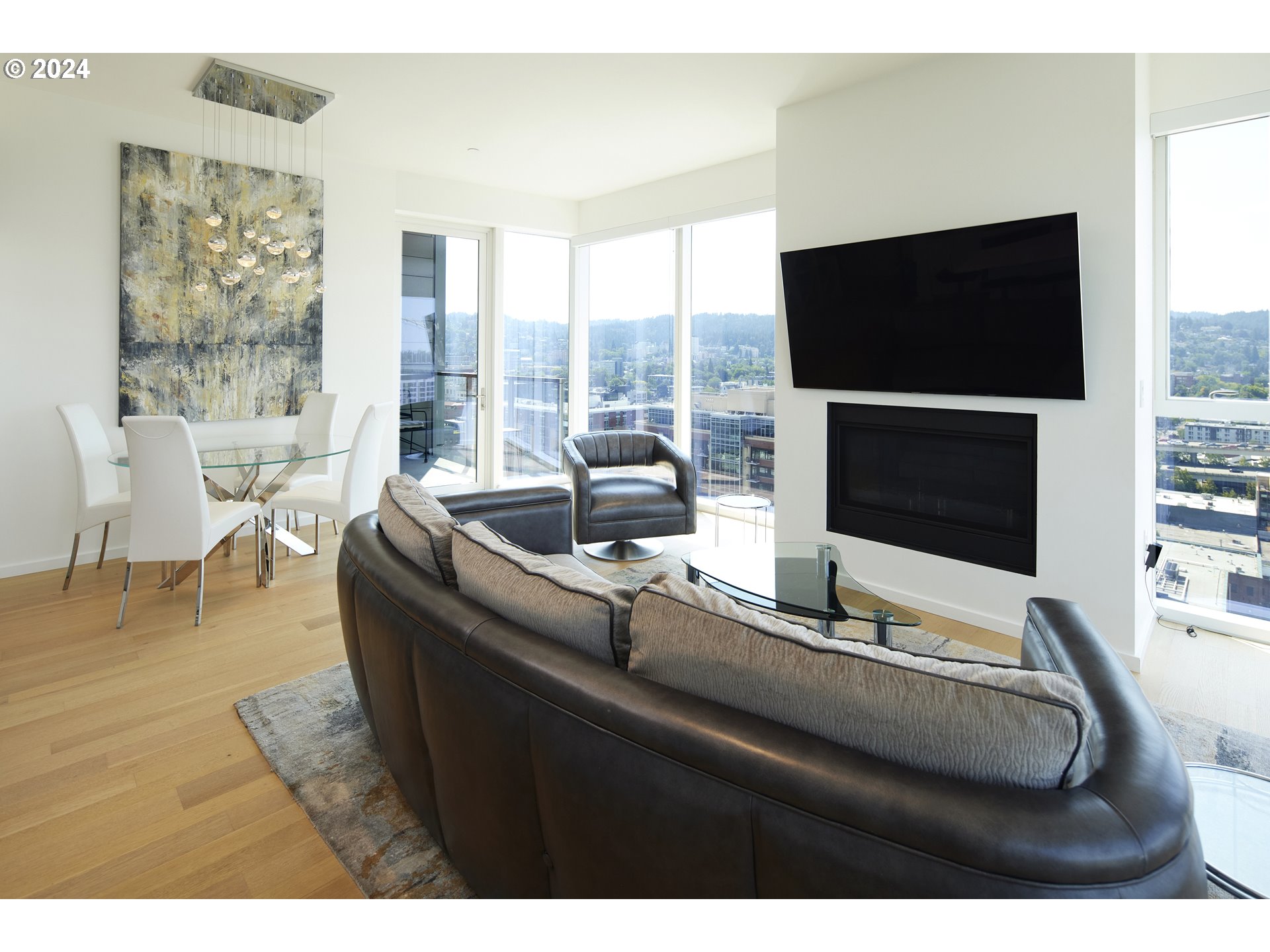 1075 NW NORTHRUP ST 1912