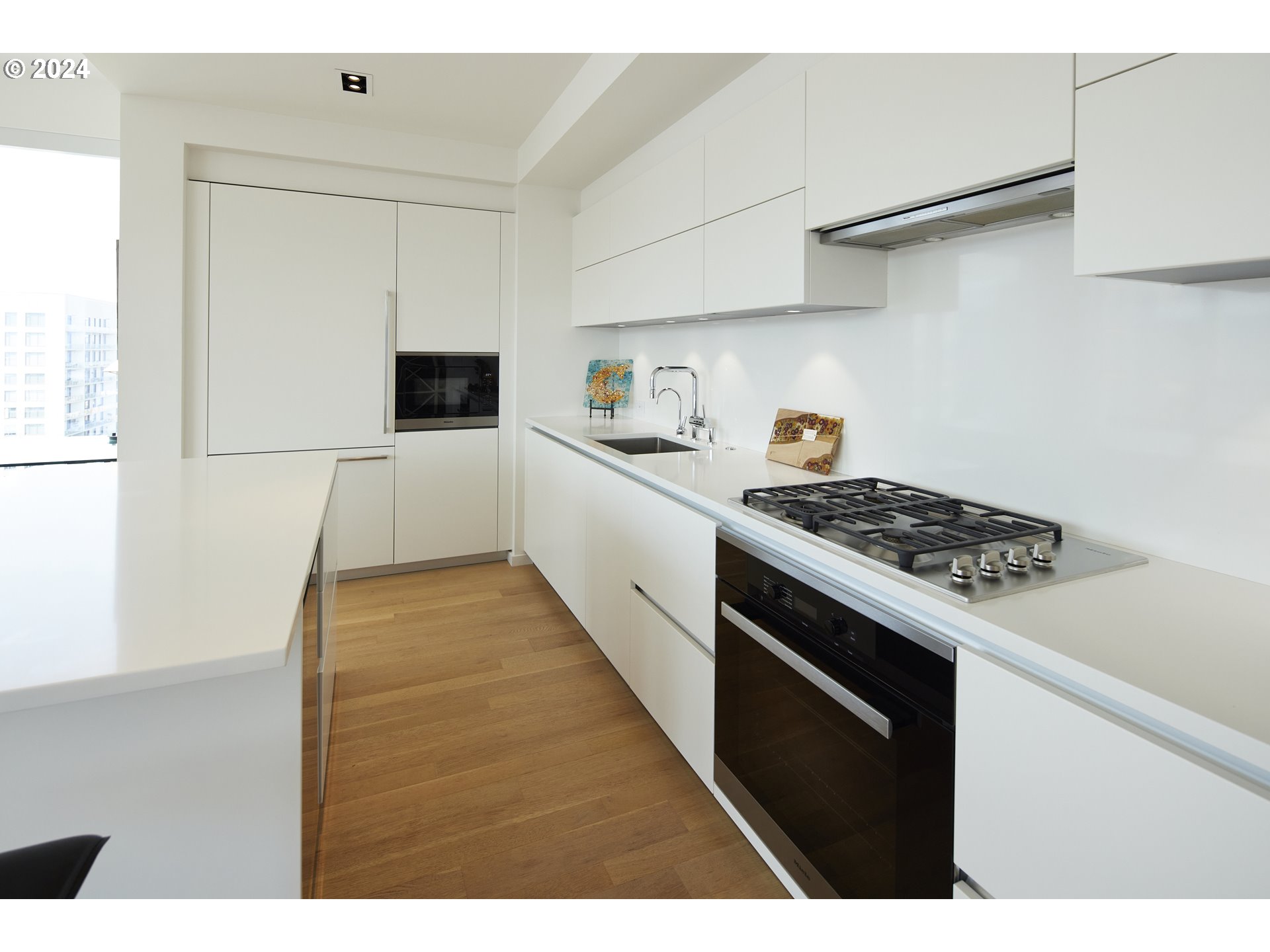 1075 NW NORTHRUP ST 1912