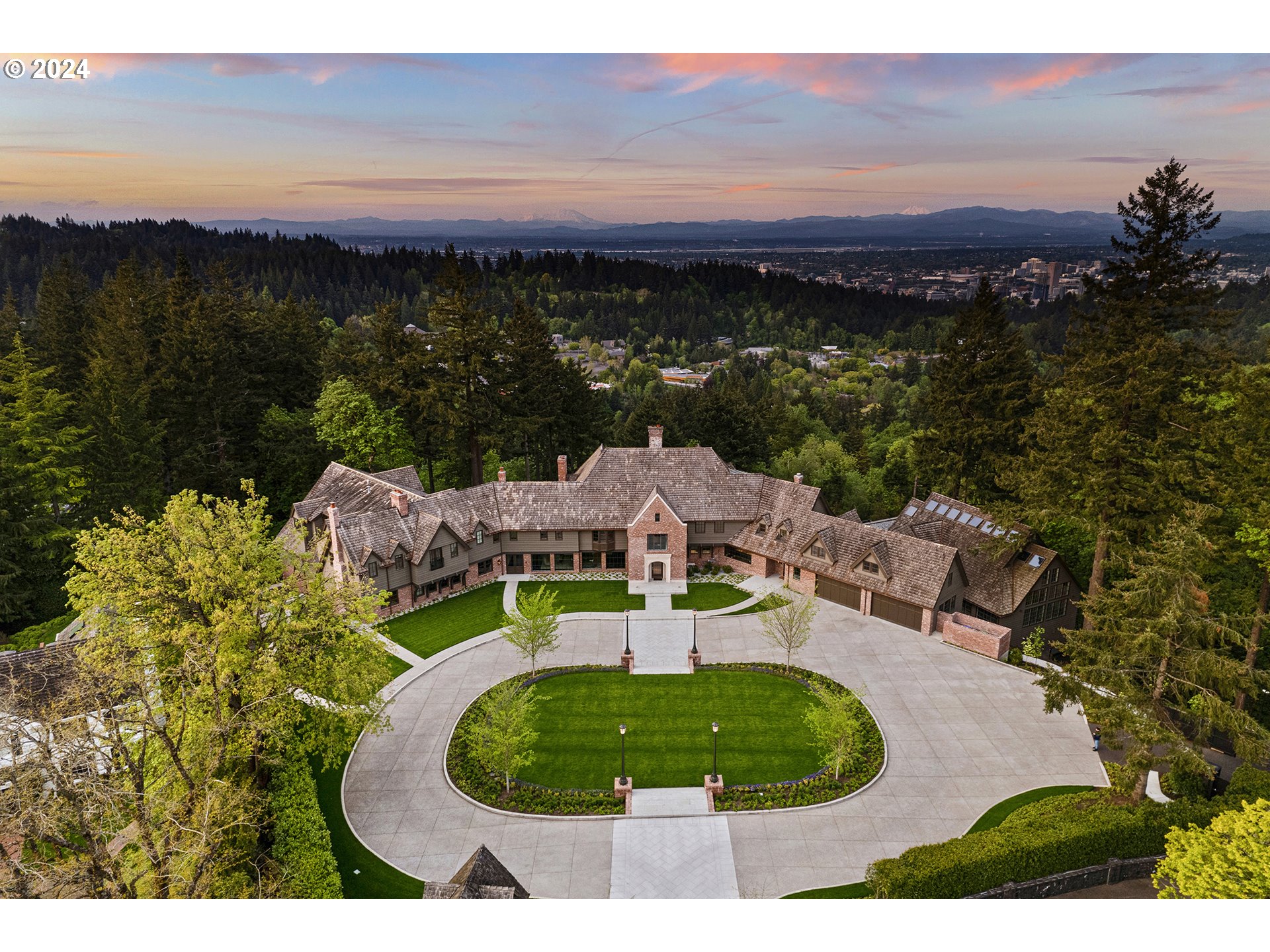 4311 SW GREENLEAF DR
