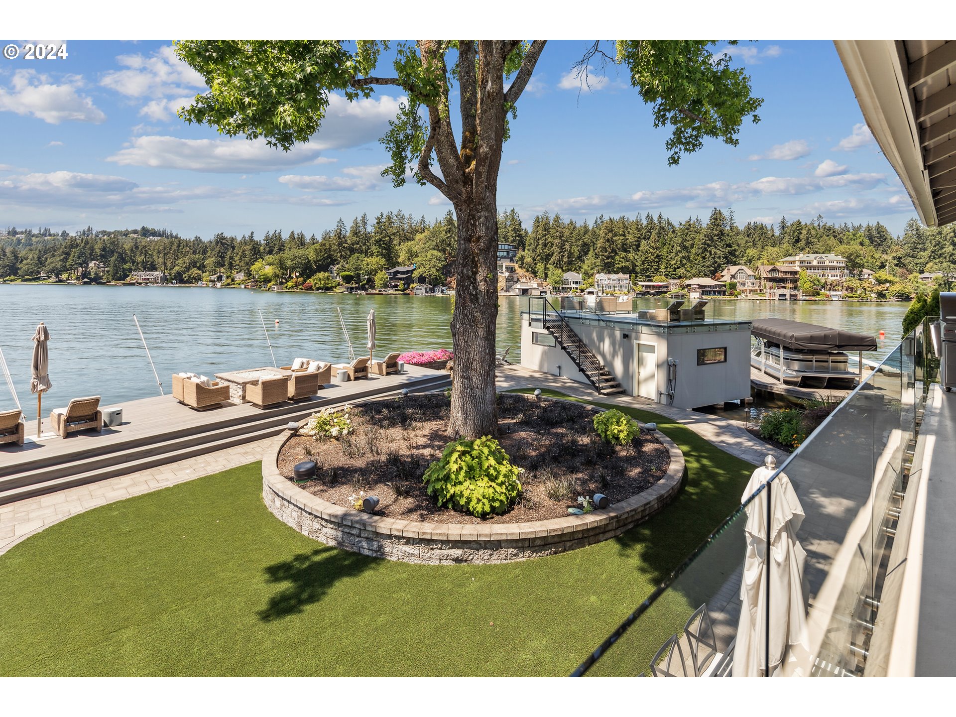 951 WESTPOINT RD