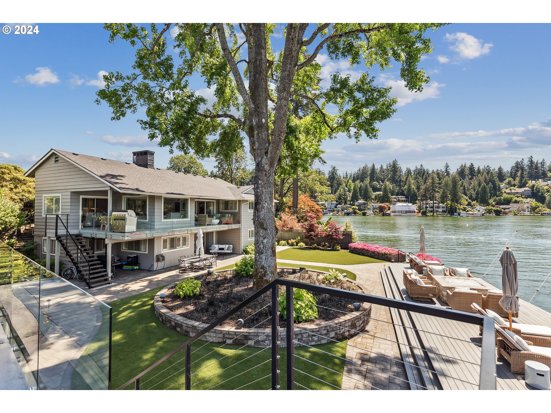 951 WESTPOINT RD