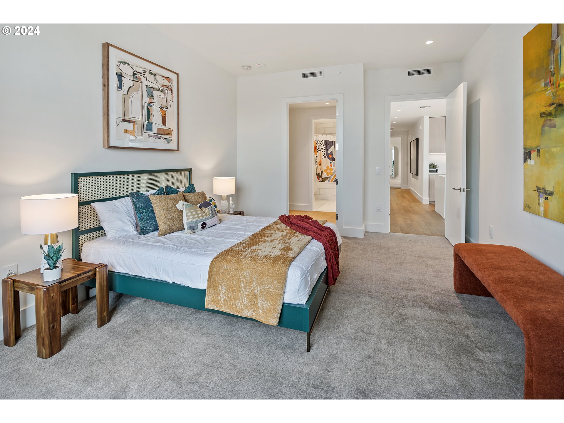 550 SW 10th AVE 2101