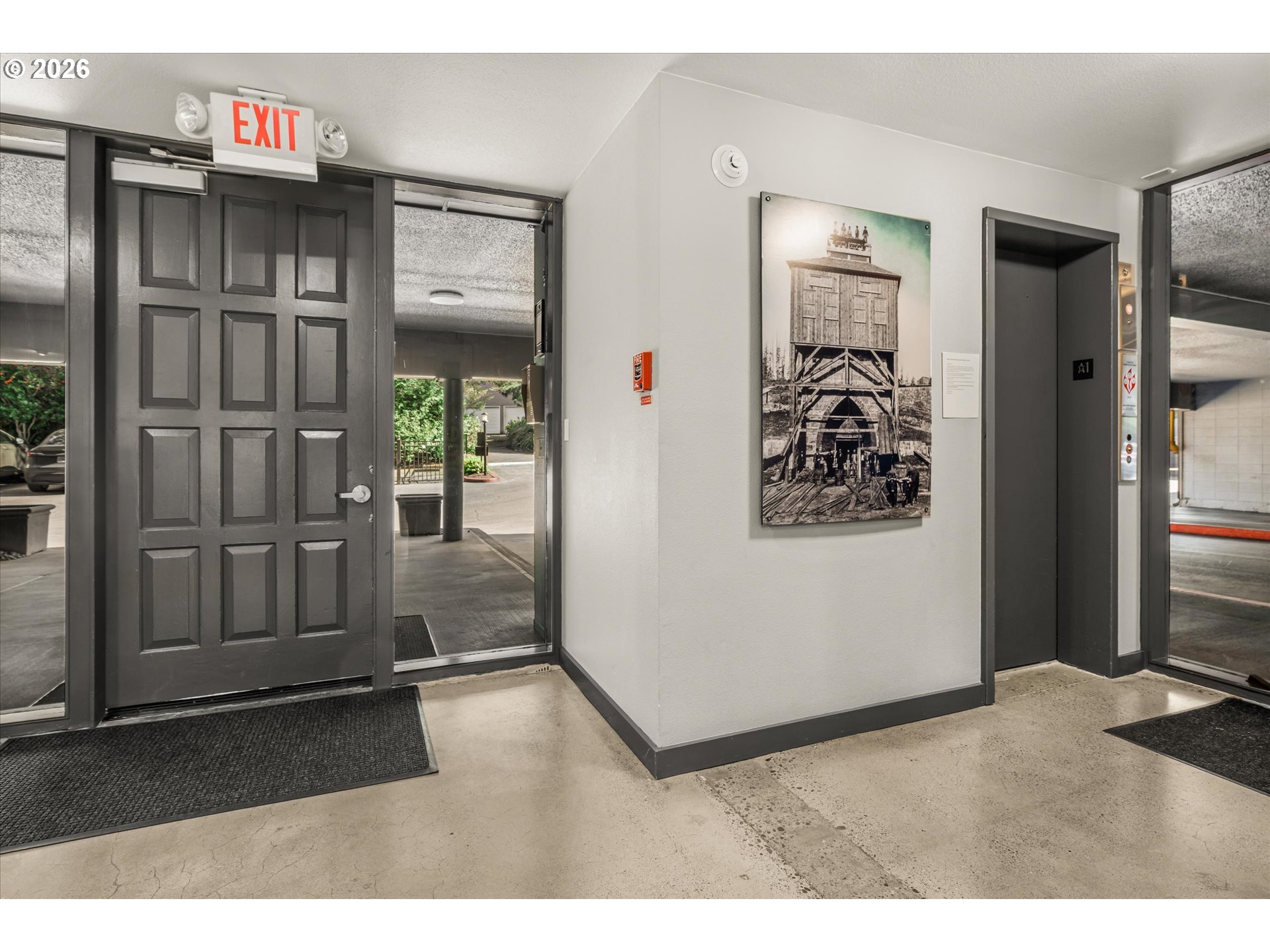 200 SW BURNHAM RD T404