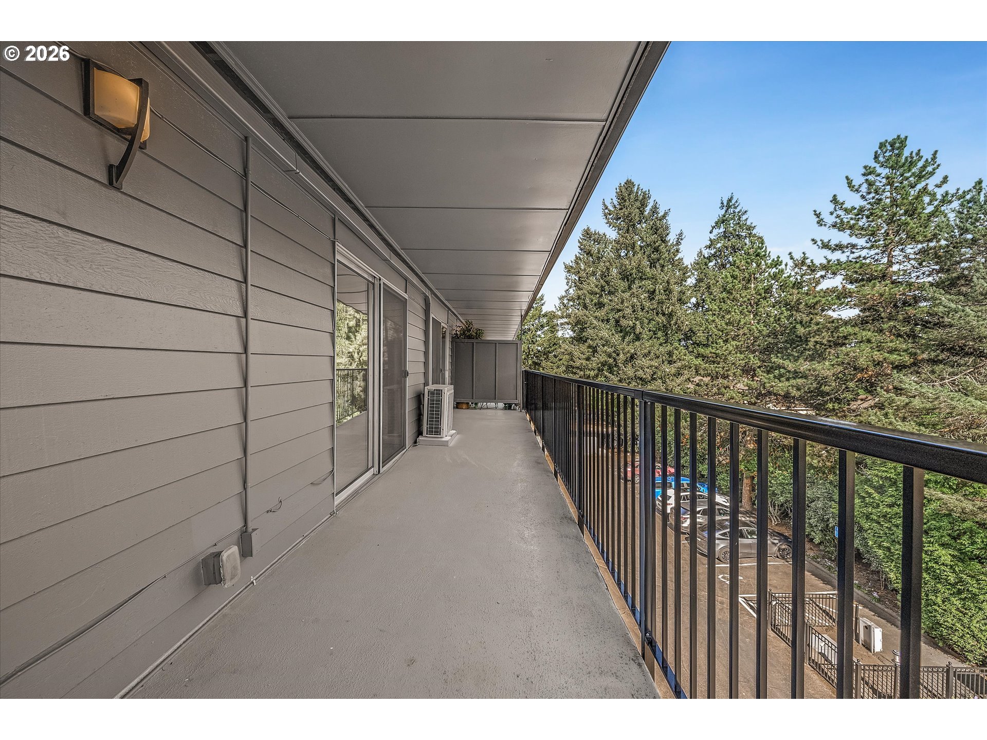 200 SW BURNHAM RD T404