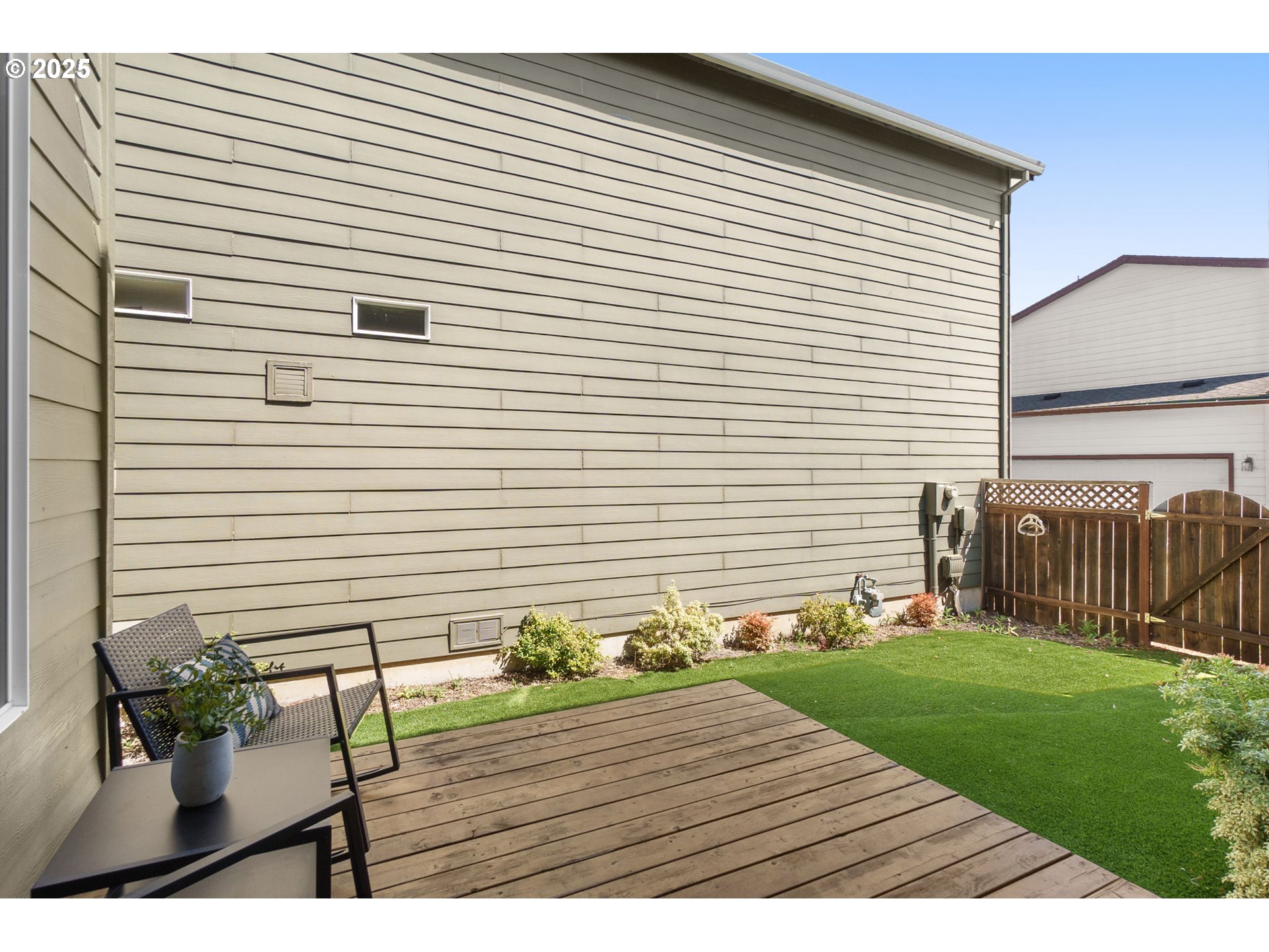 3750 SE TWELVE OAKS ST