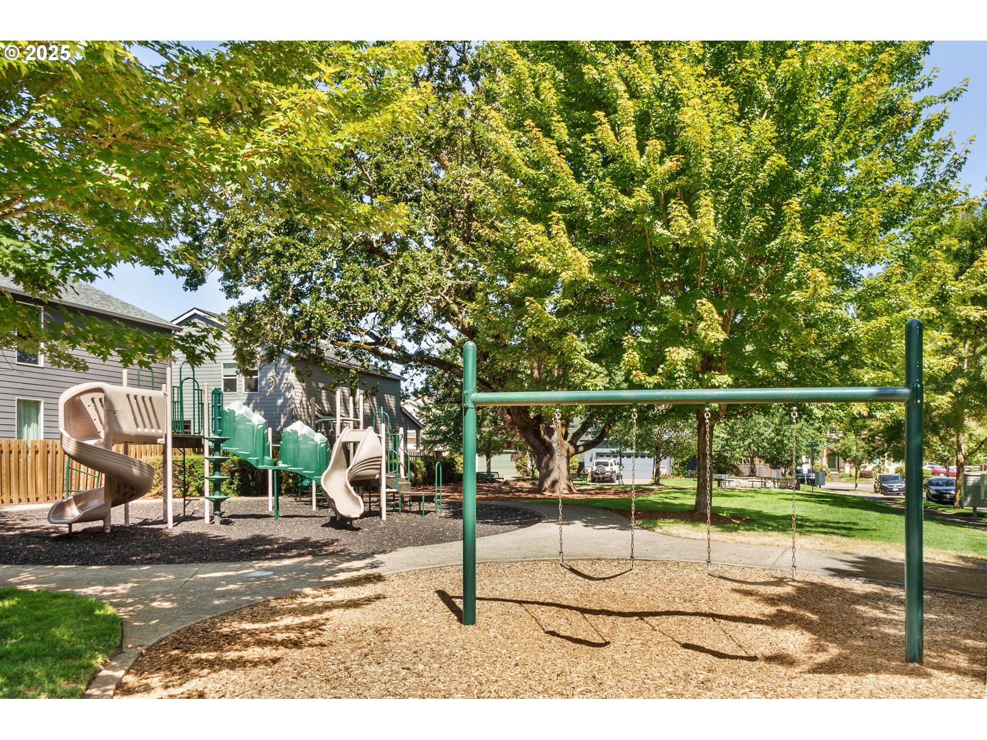 3750 SE TWELVE OAKS ST