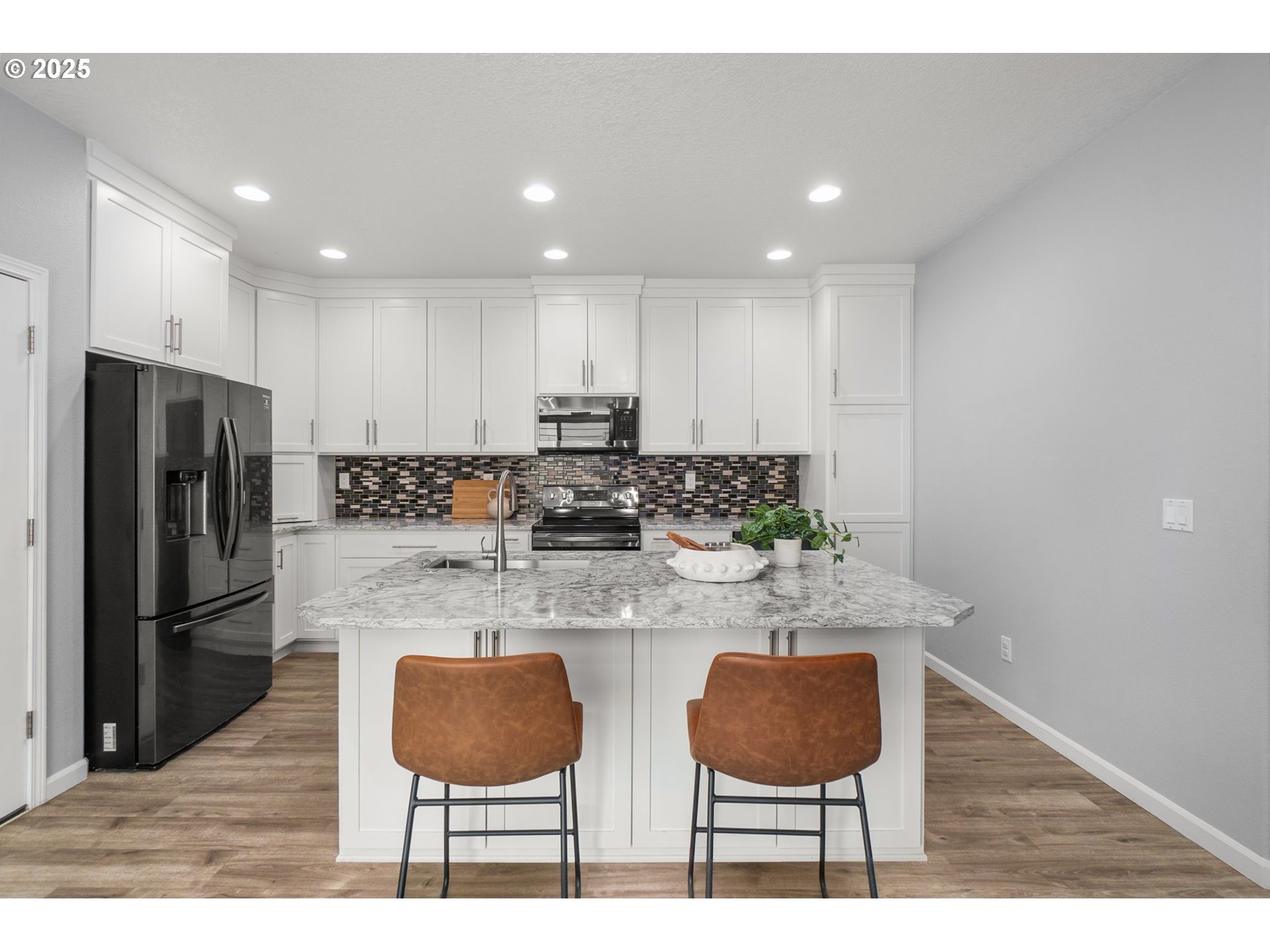 3750 SE TWELVE OAKS ST