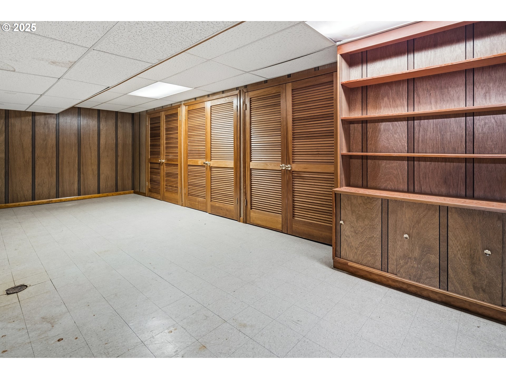 13248 S IRON MOUNTAIN BLVD