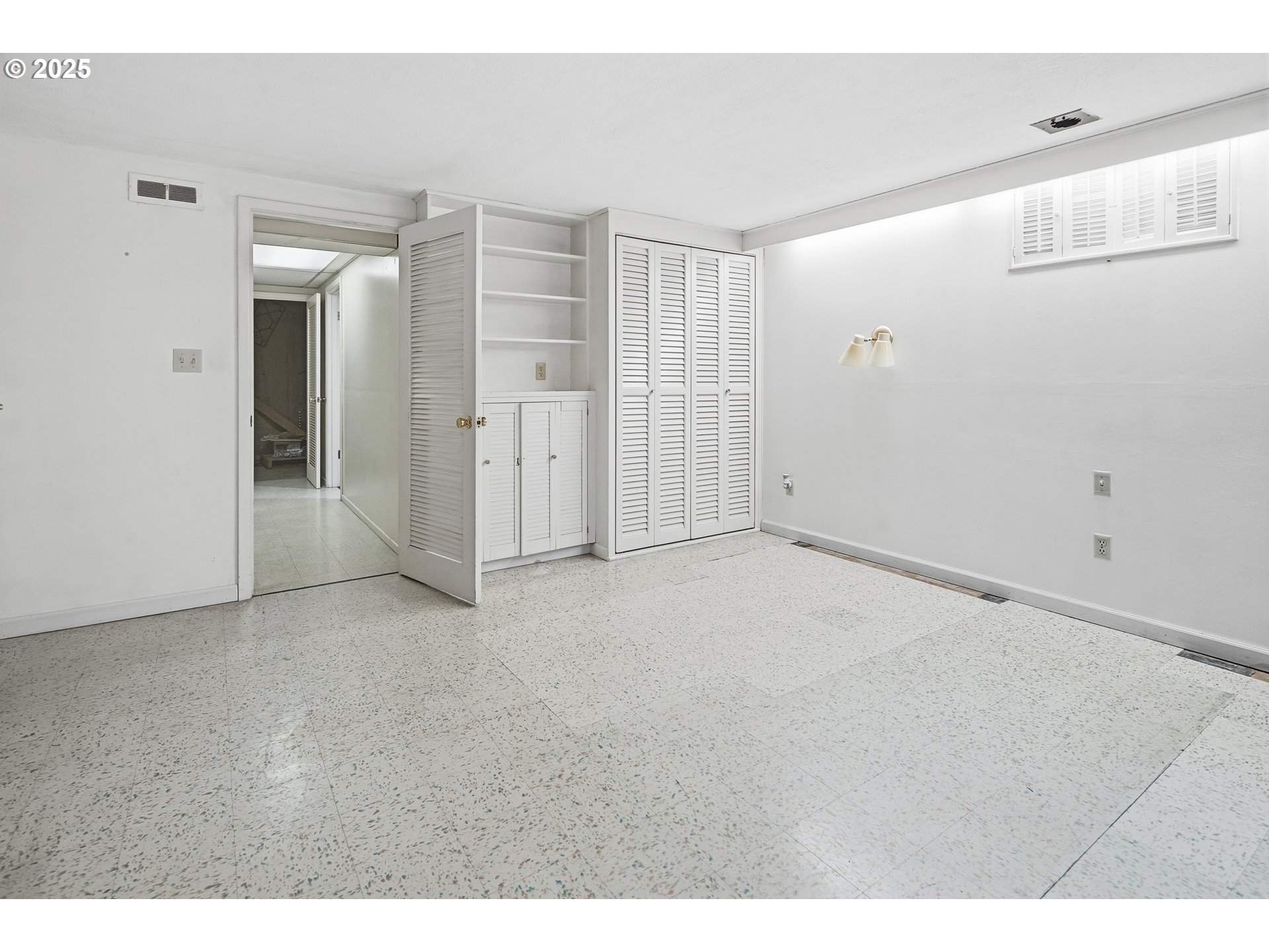 13248 S IRON MOUNTAIN BLVD