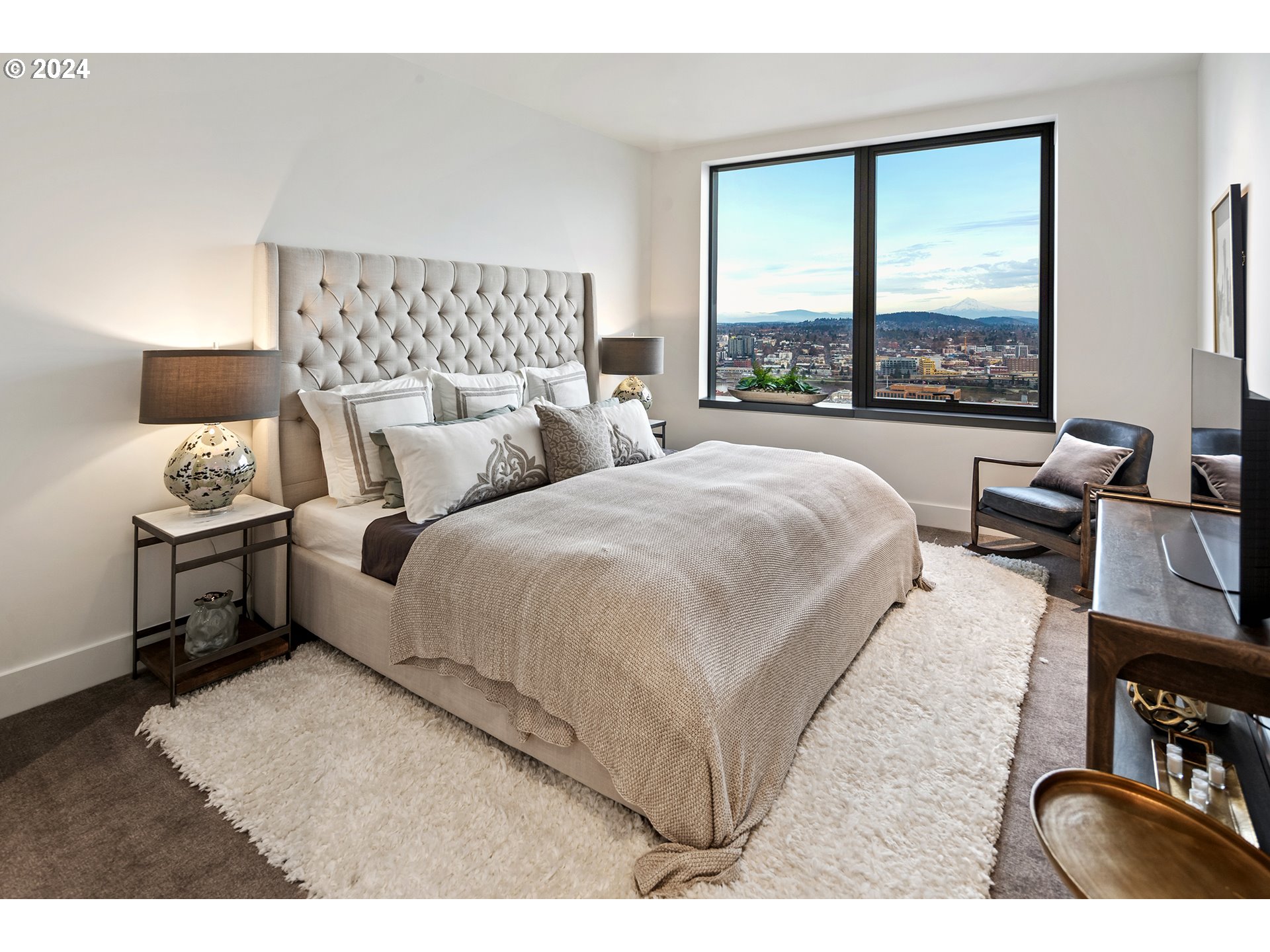 550 SW 10TH AVE 2303