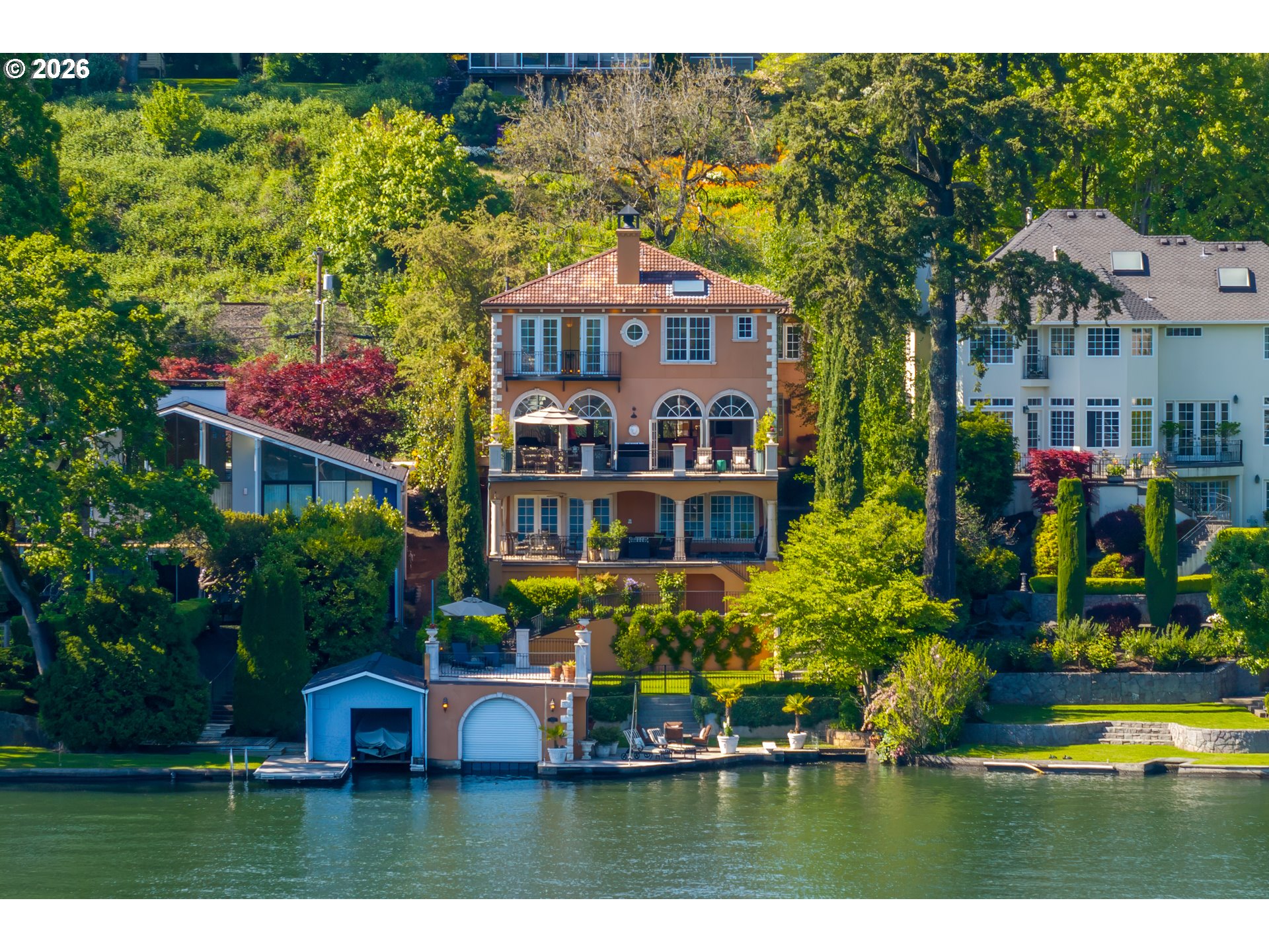 3600 LAKEVIEW BLVD