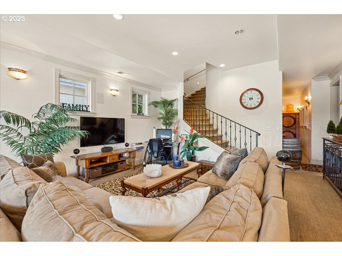 3600 LAKEVIEW BLVD
