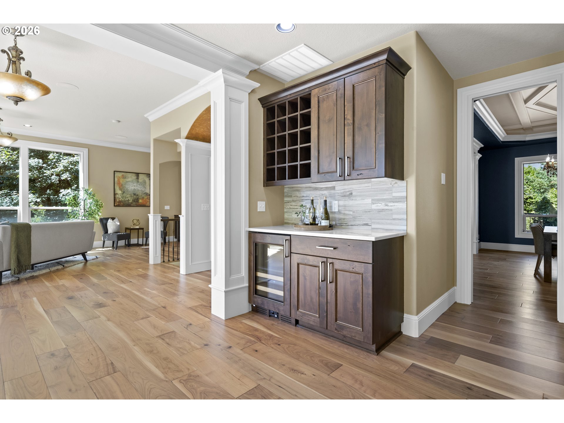 1048 NW ELOISE LN