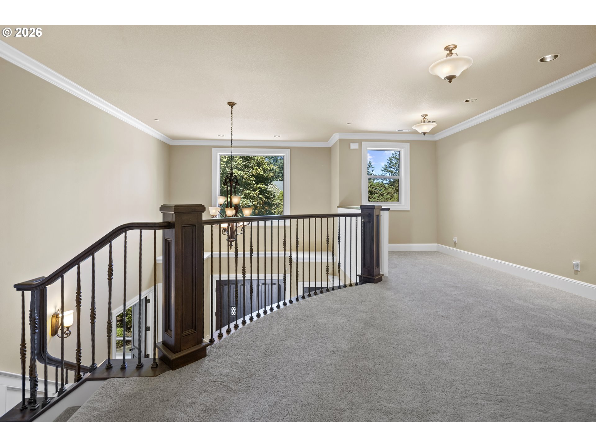 1048 NW ELOISE LN