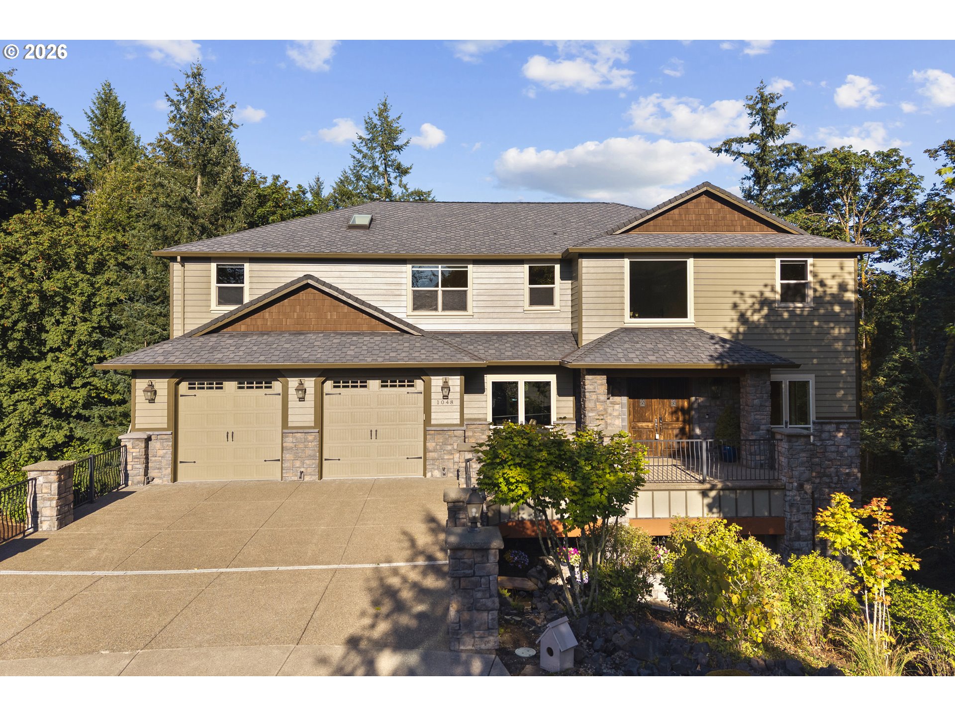 1048 NW ELOISE LN