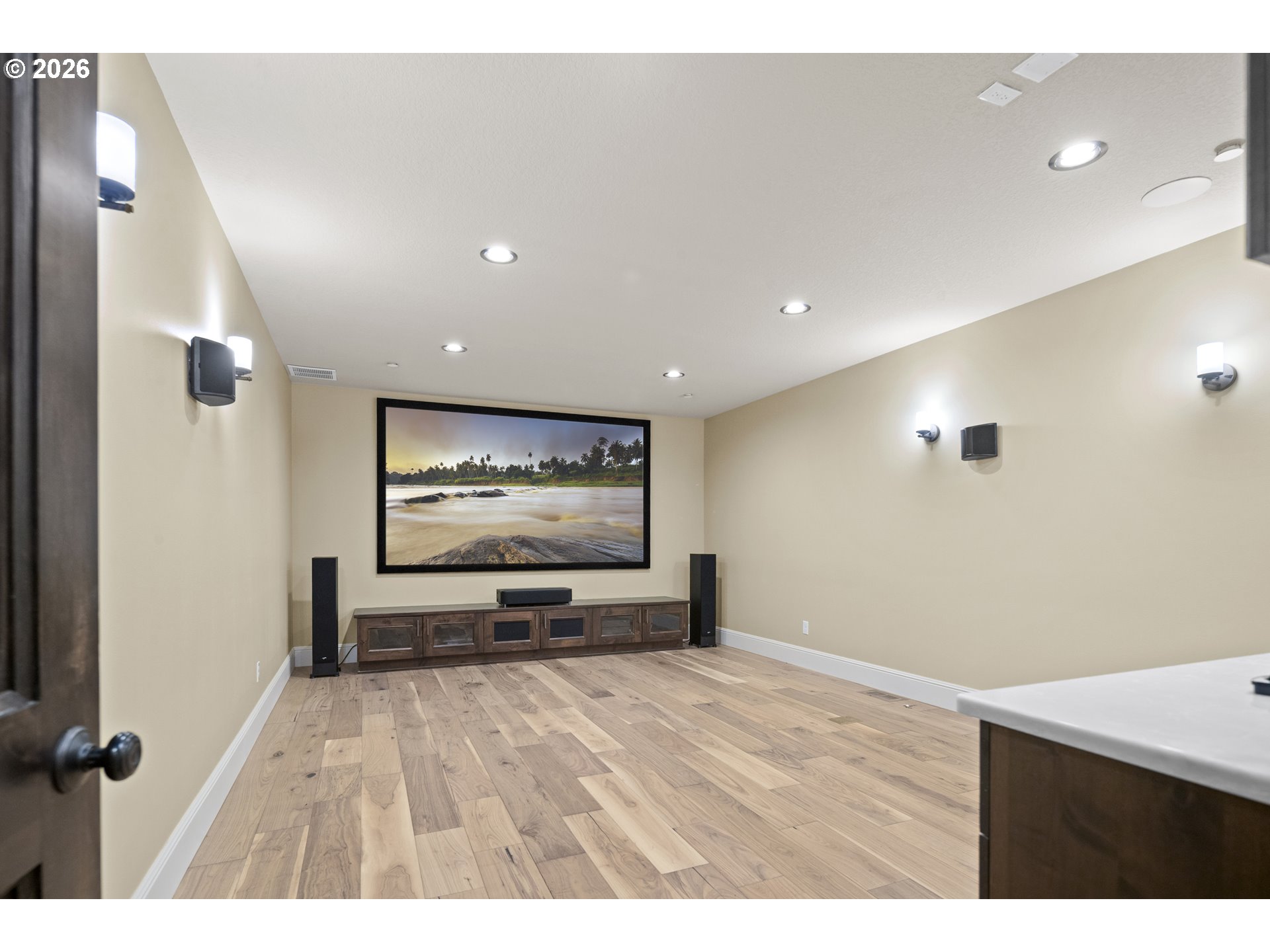 1048 NW ELOISE LN