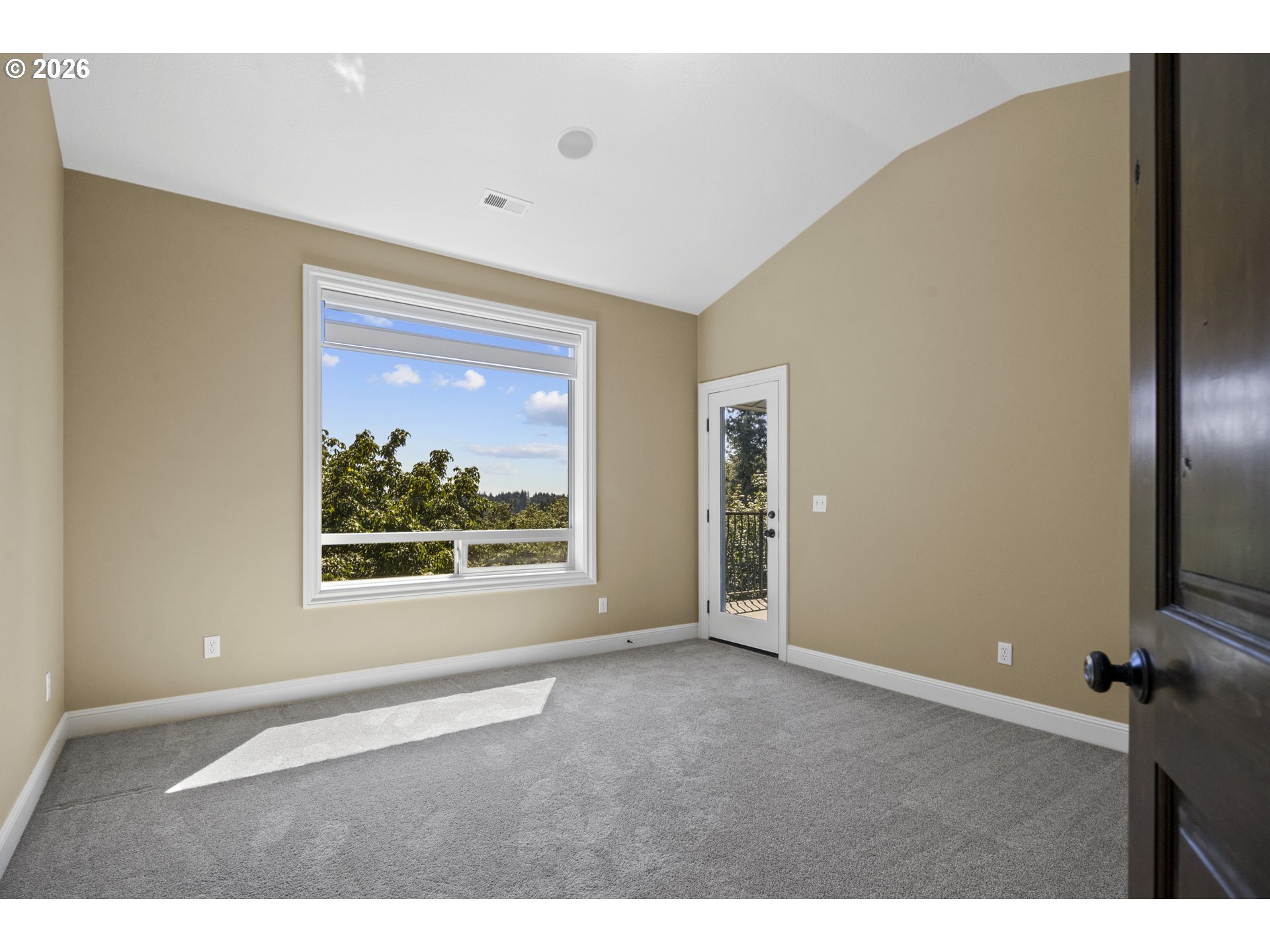 1048 NW ELOISE LN
