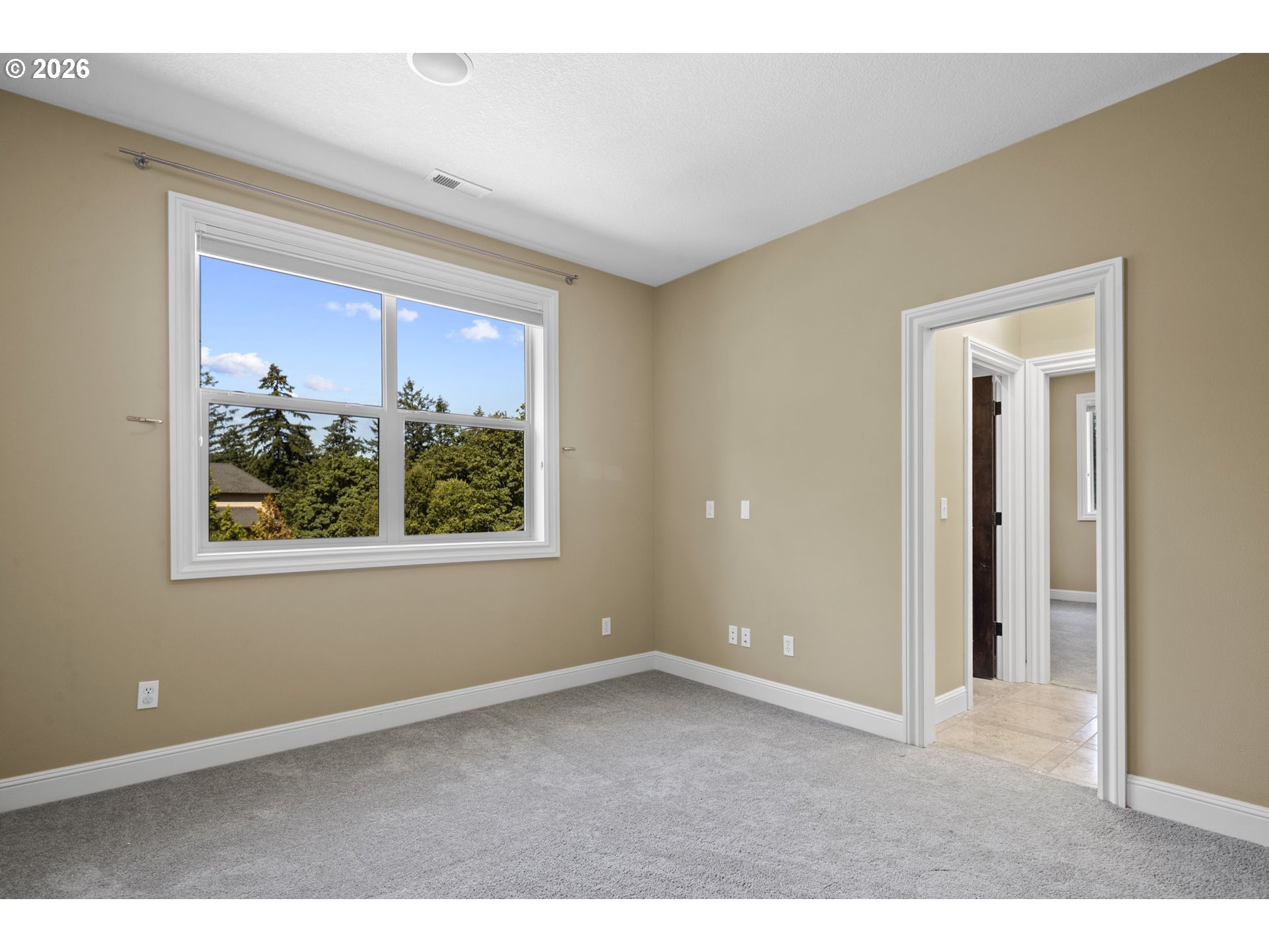 1048 NW ELOISE LN