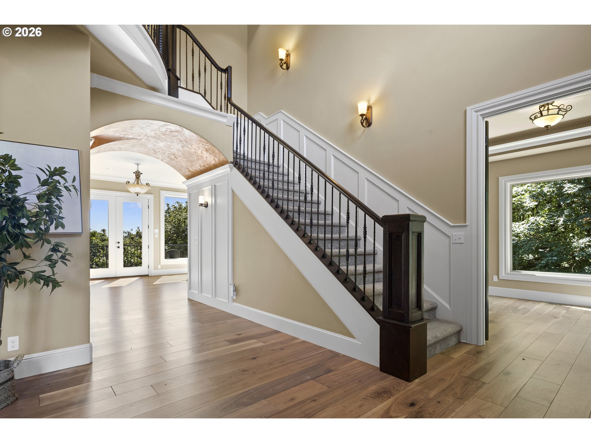 1048 NW ELOISE LN