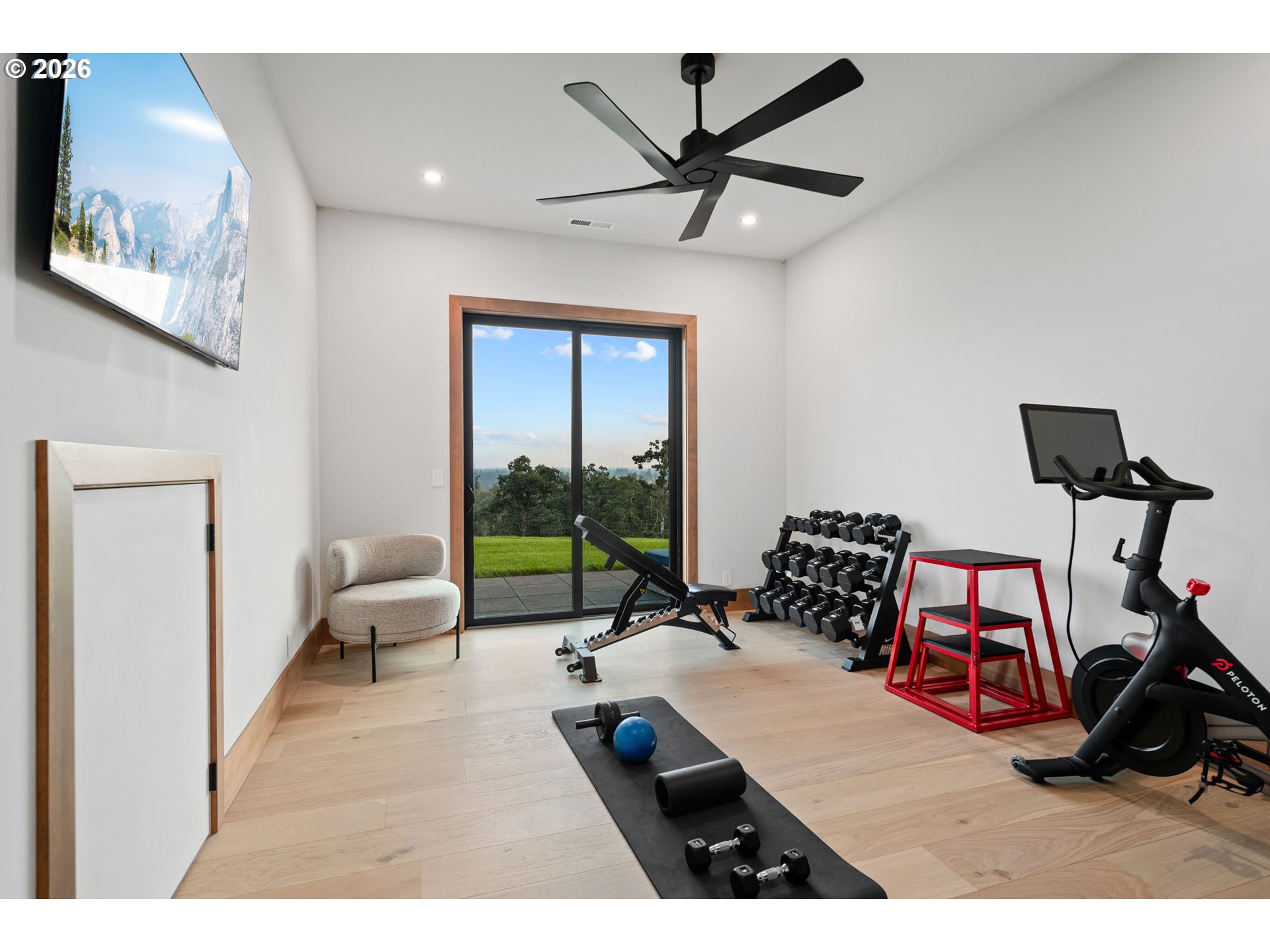527 SW HOFFMAN RD