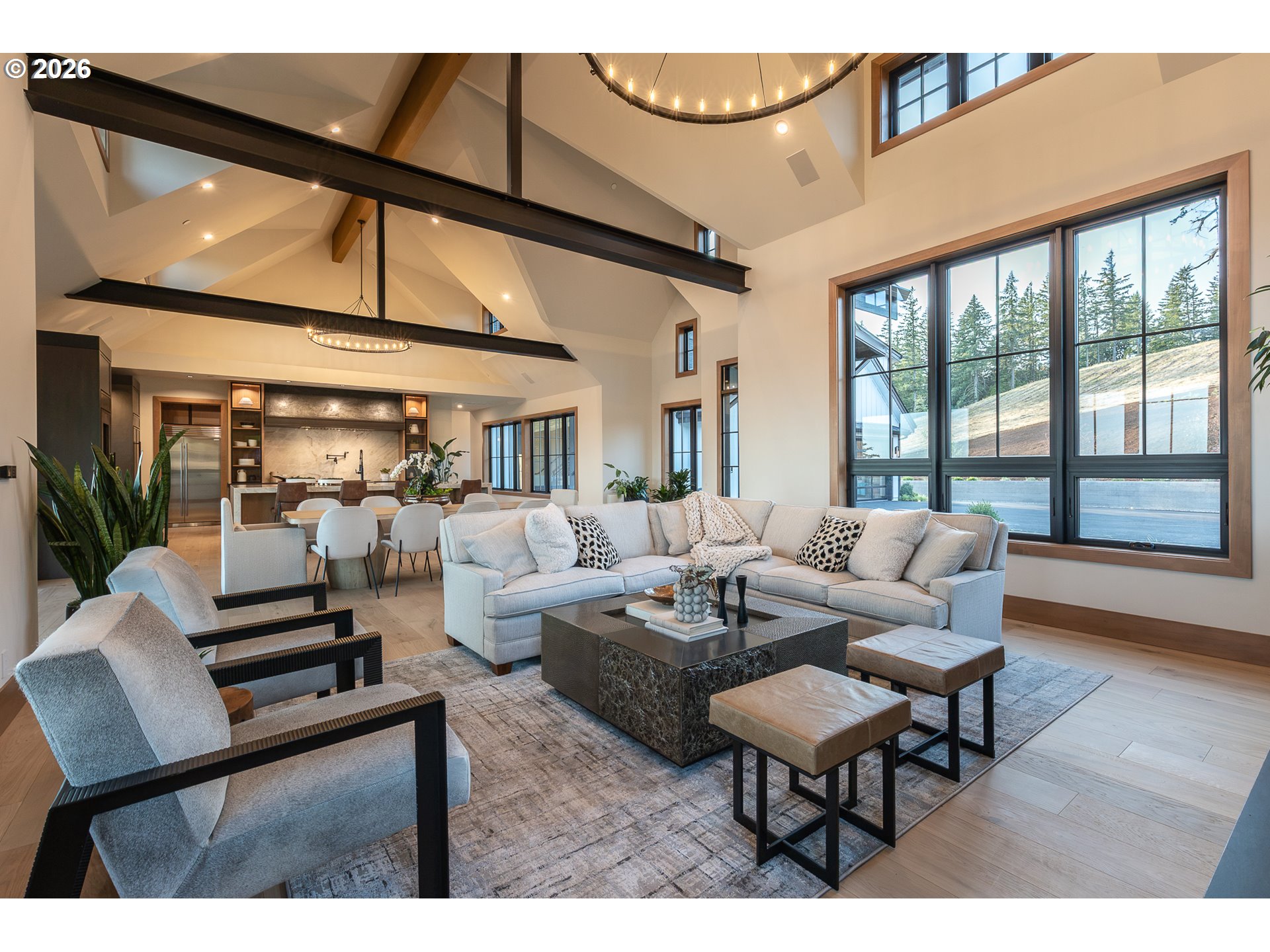 527 SW HOFFMAN RD