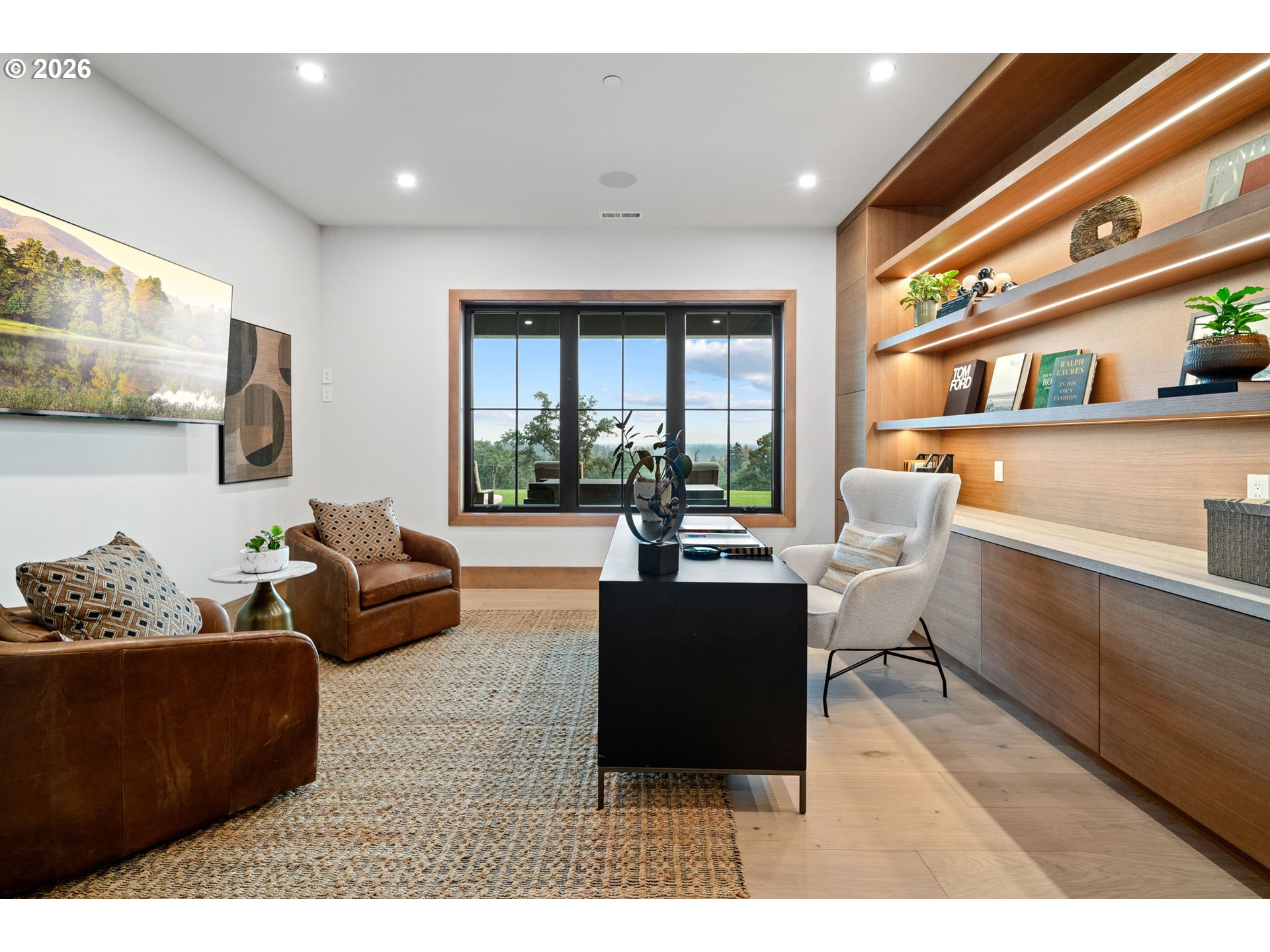 527 SW HOFFMAN RD