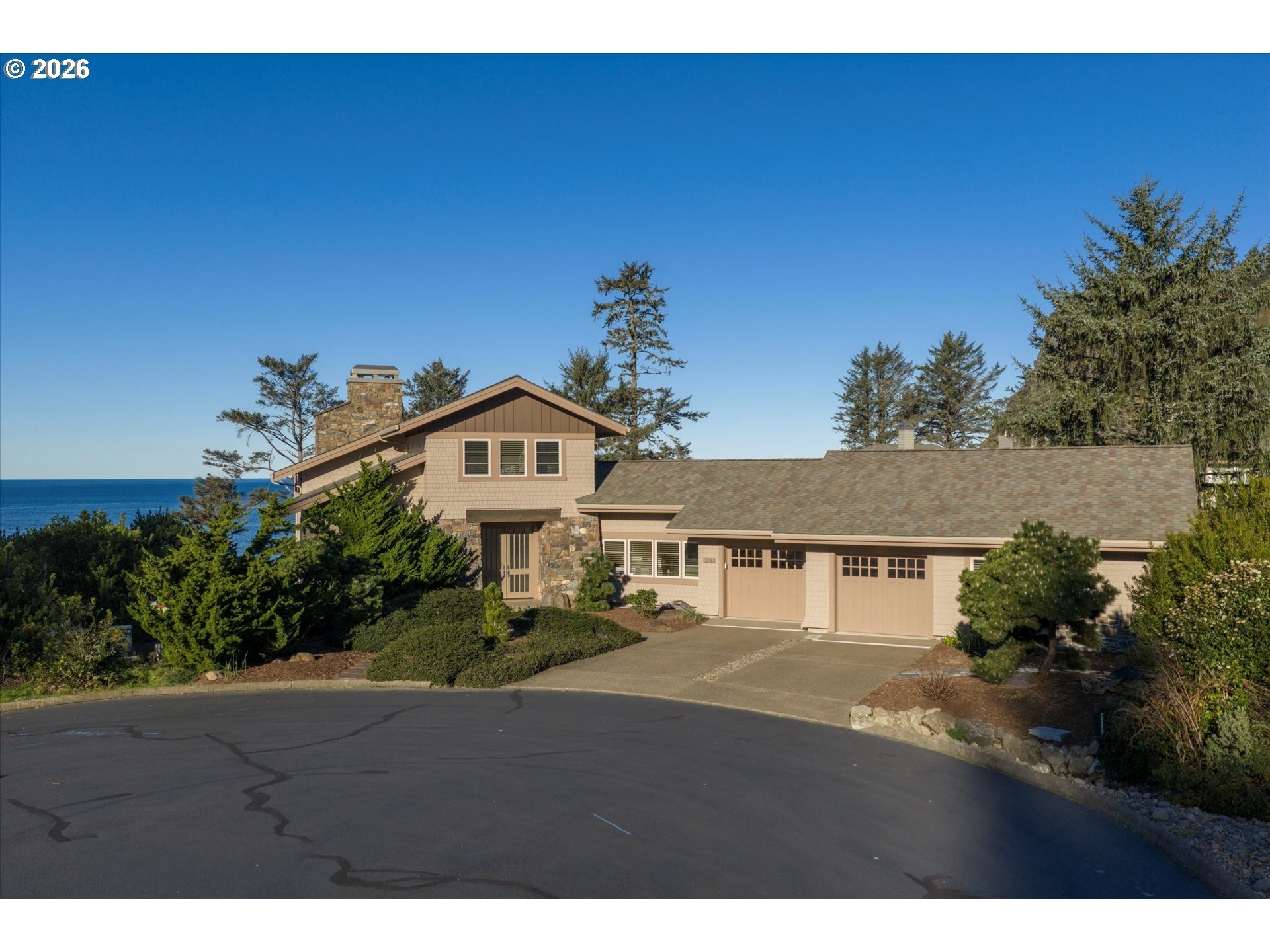 218 SEA CREST PL