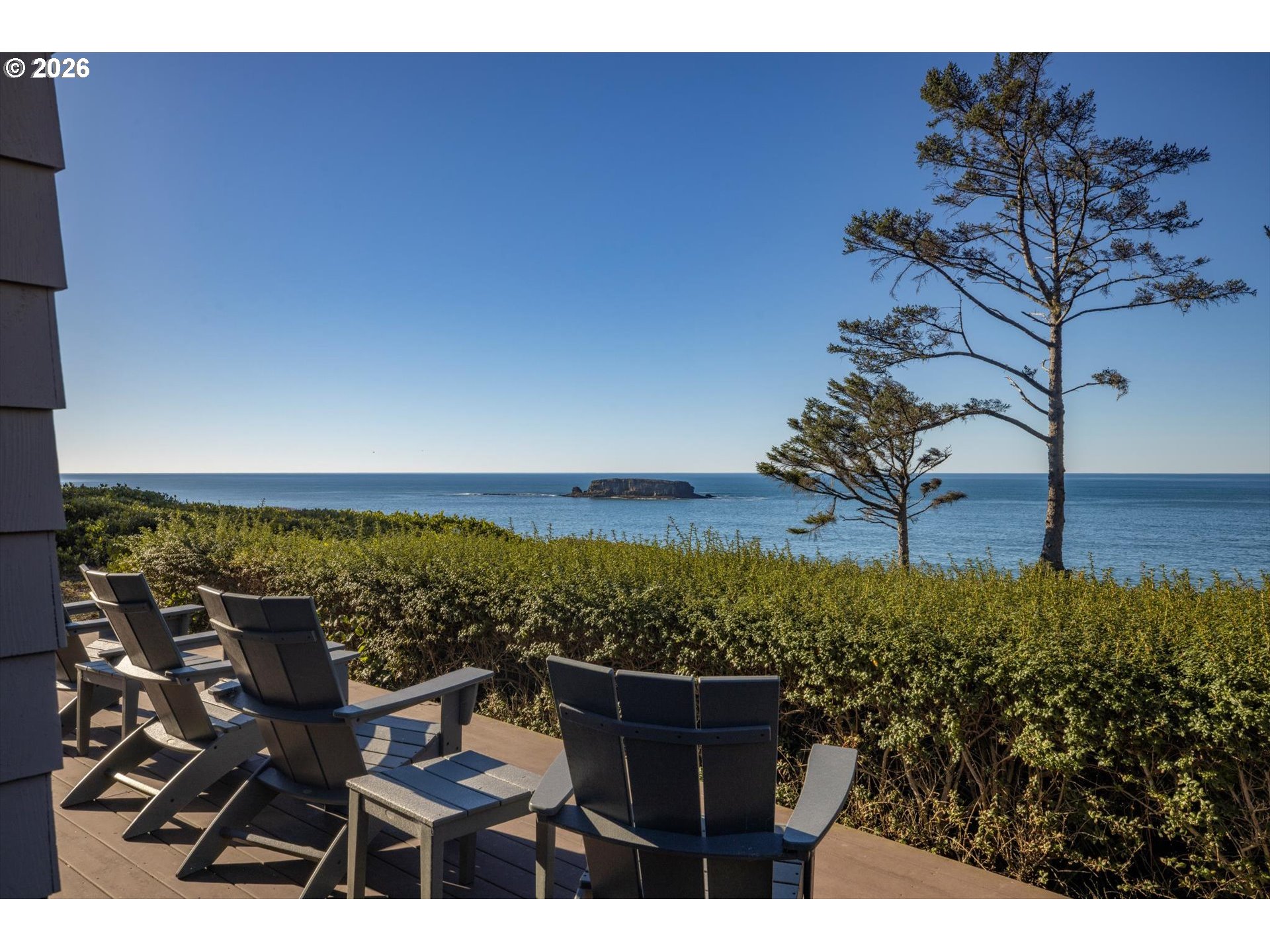 218 SEA CREST PL