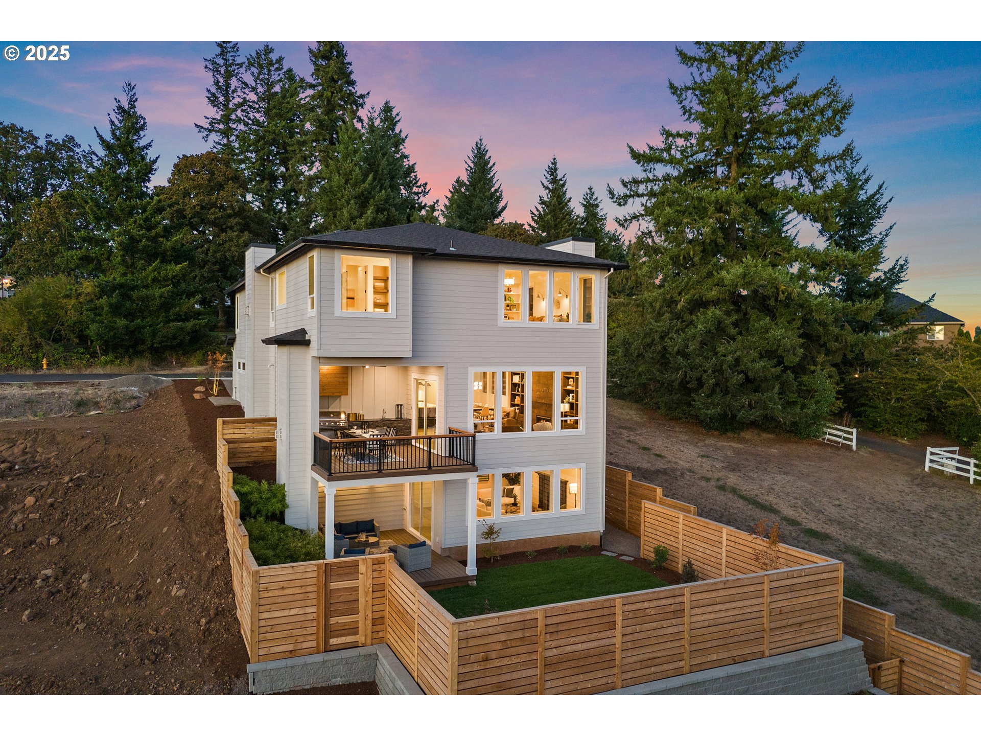 22872 WEATHERHILL RD