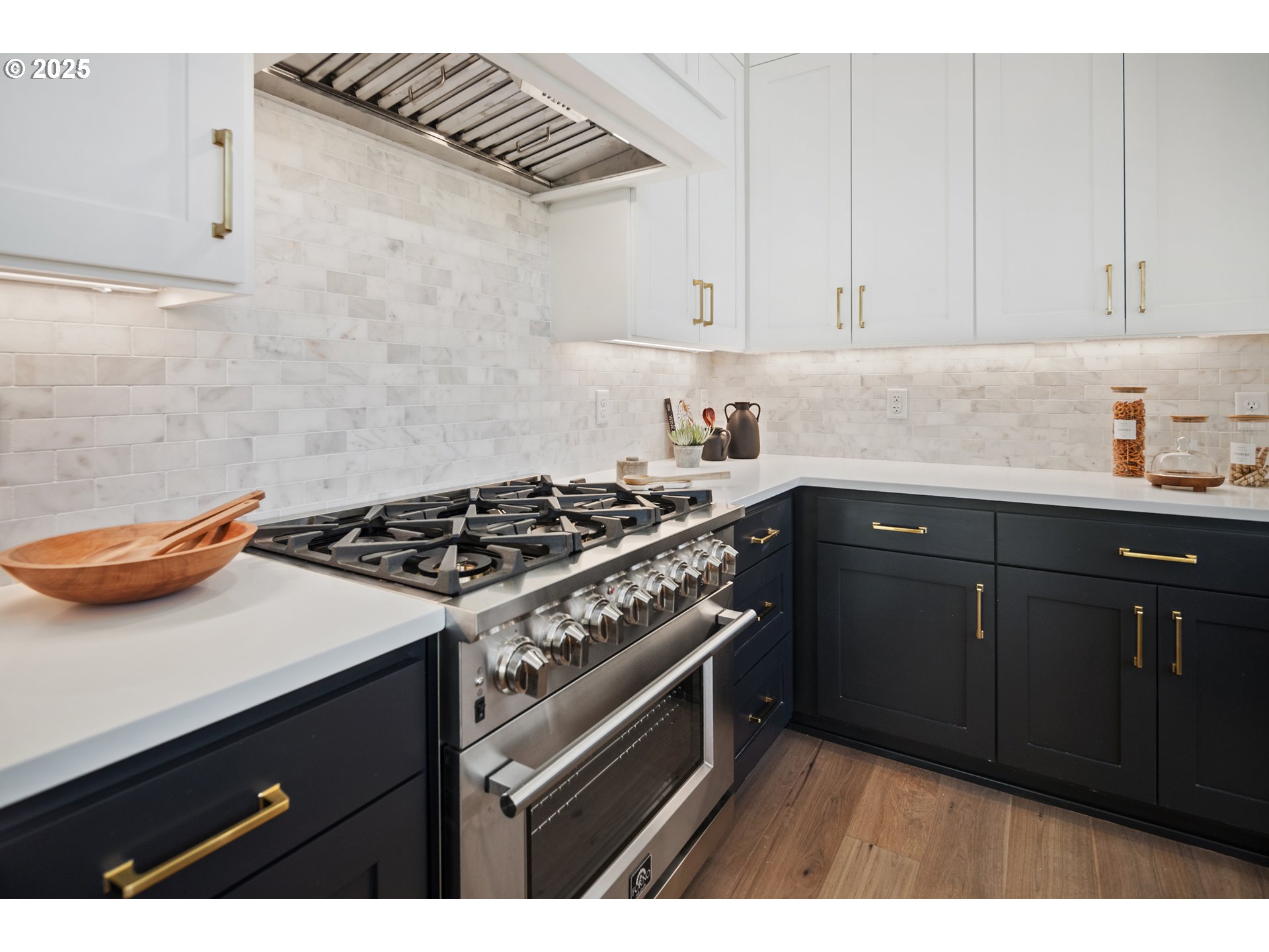 22872 WEATHERHILL RD