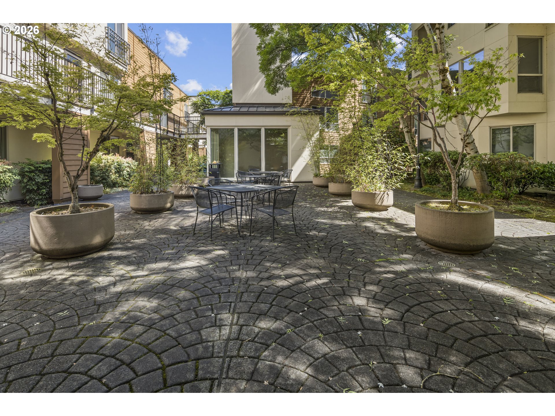 1535 SW CLAY ST 239