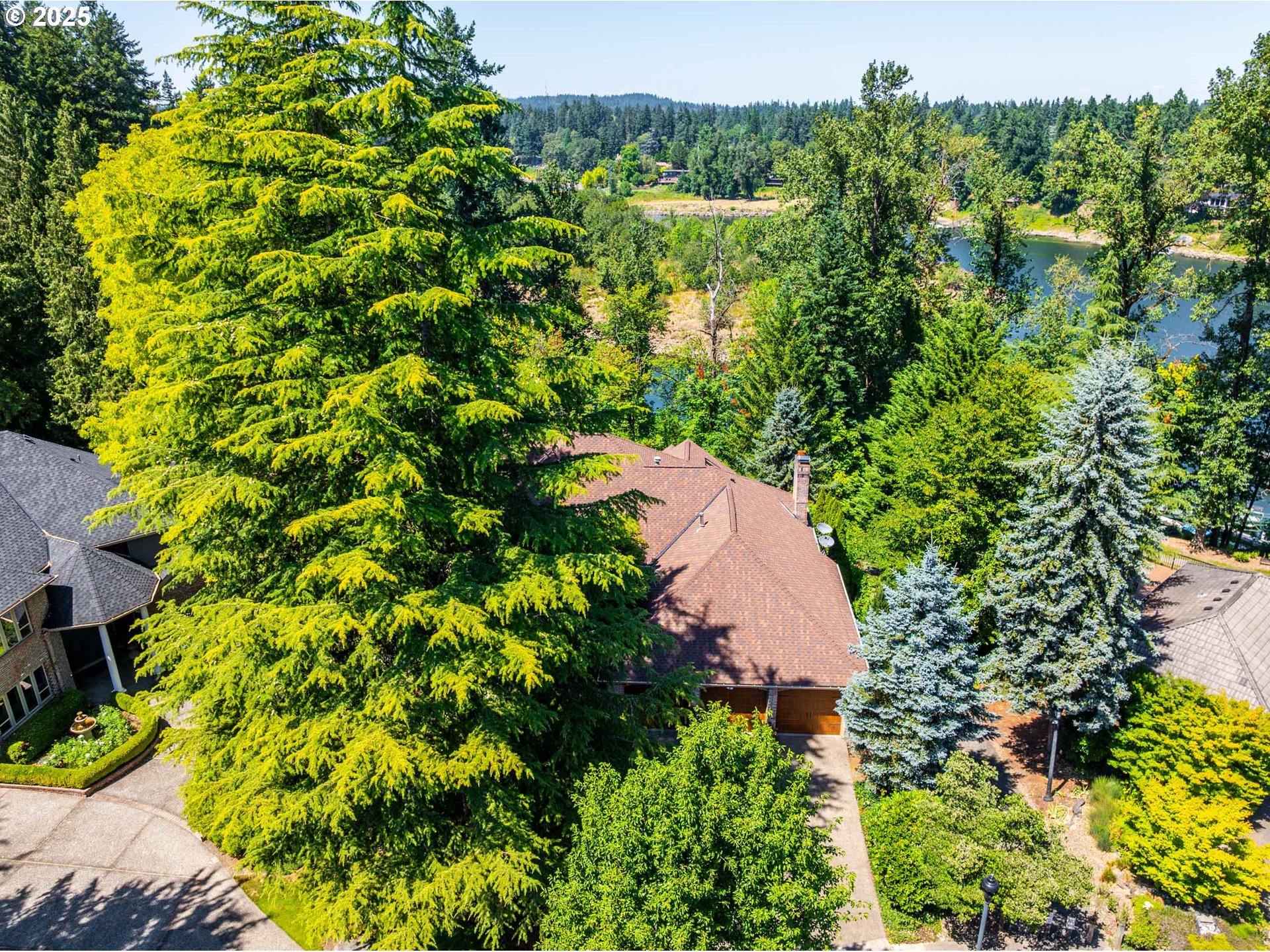 18225 RIVER EDGE CT