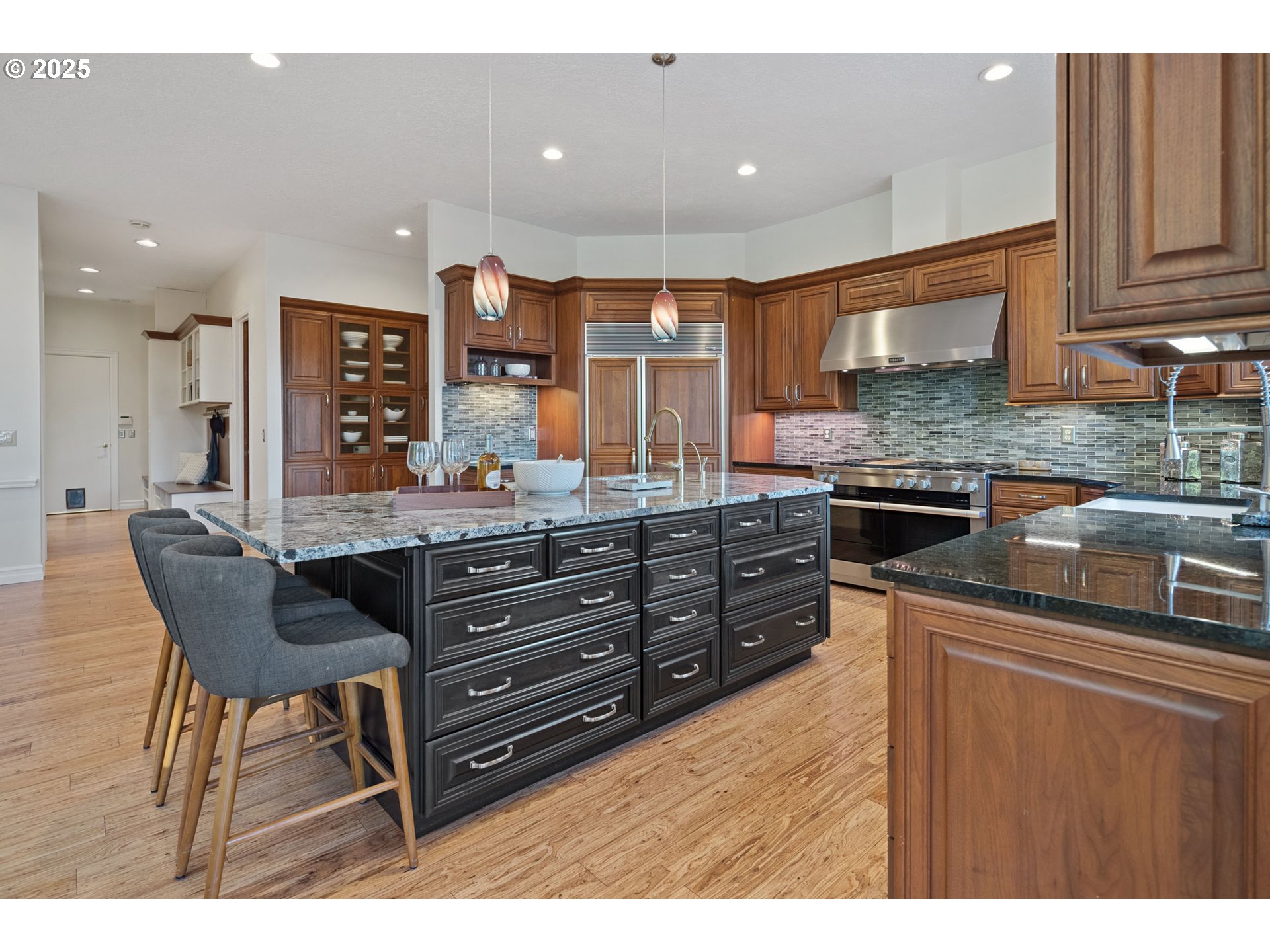 18225 RIVER EDGE CT