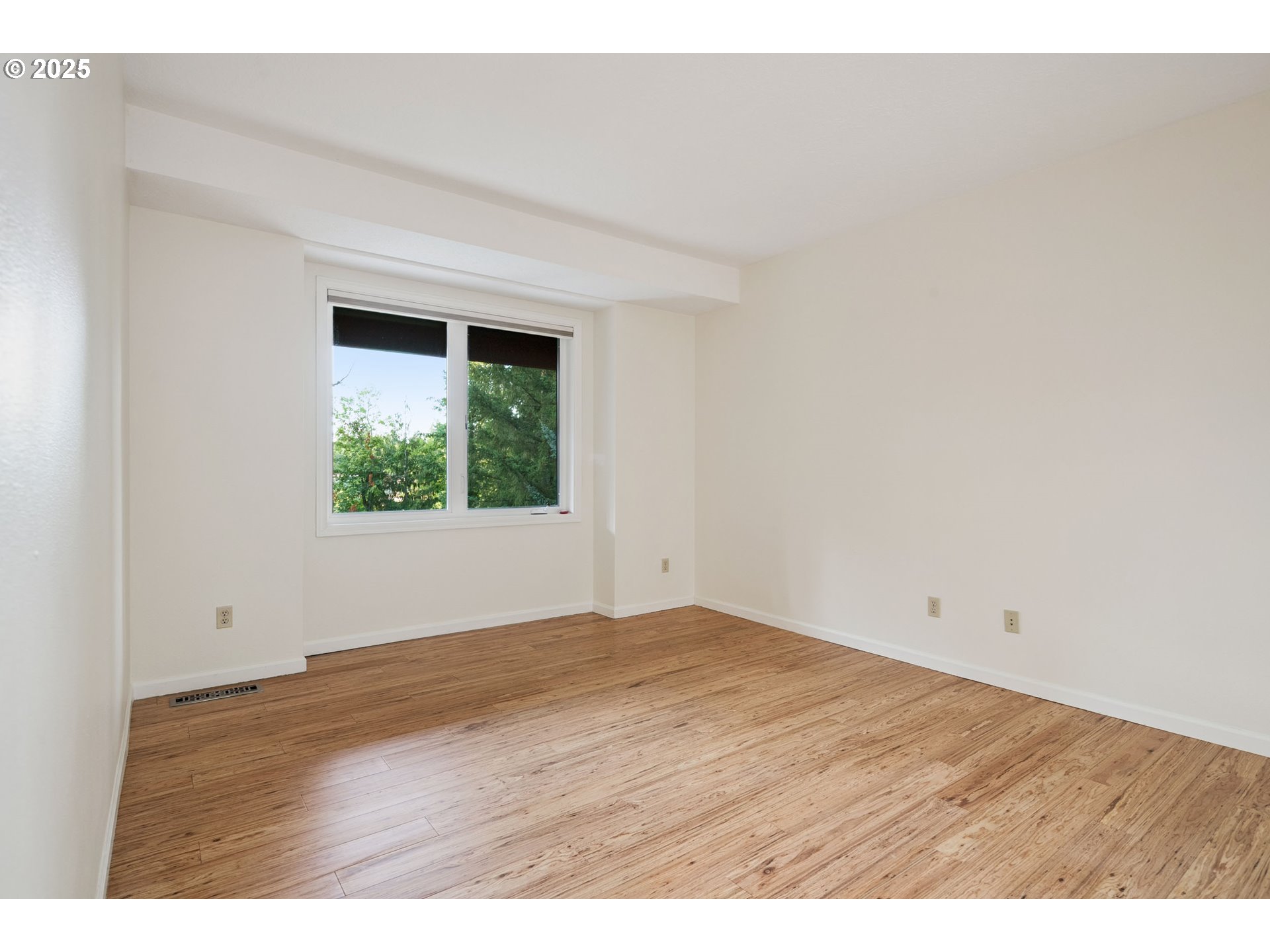 18225 RIVER EDGE CT