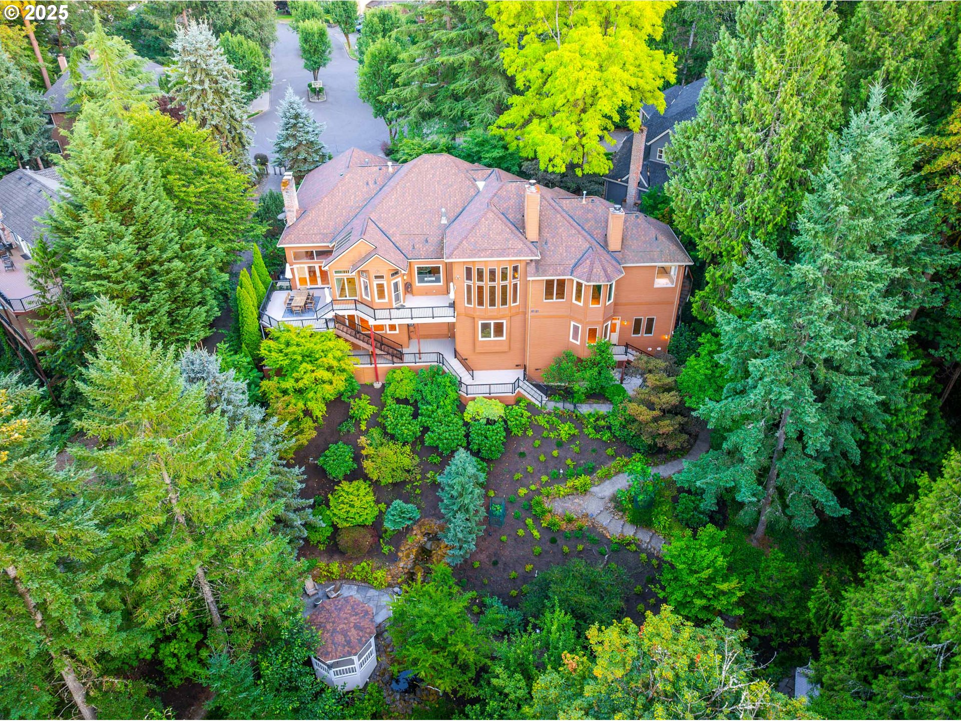 18225 RIVER EDGE CT
